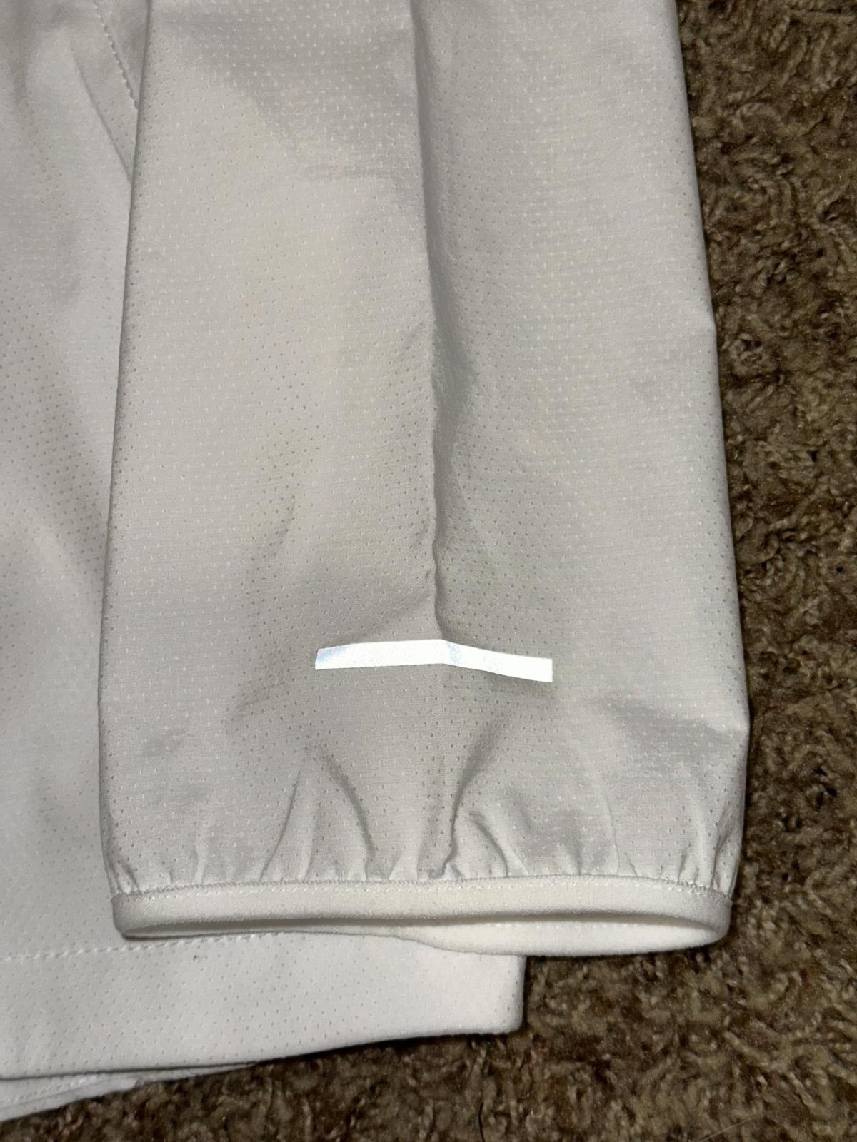 Nike Nike Impossibly Light 'Kipchoge' Men's Repel Windrunner Running Jacket Size US L / EU 52-54 / 3 - 3 Thumbnail