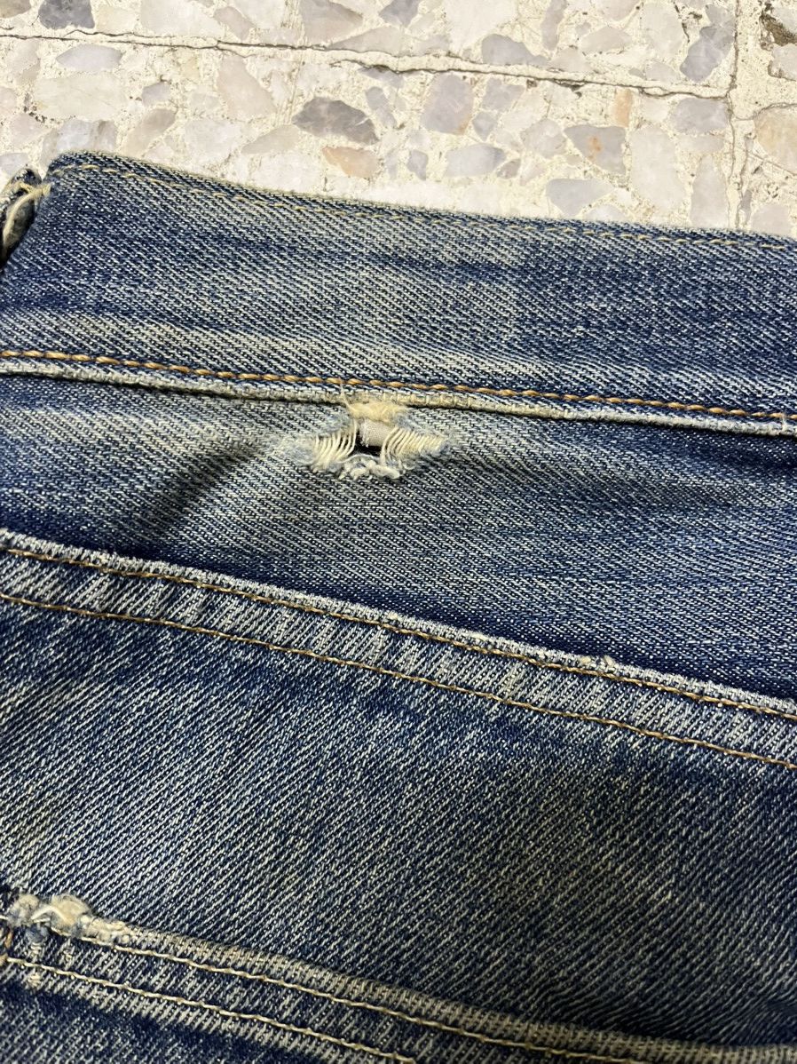 Levi's Distressed Levis 501 white oak cone denim Size US 36 / EU 52 - 4 Thumbnail