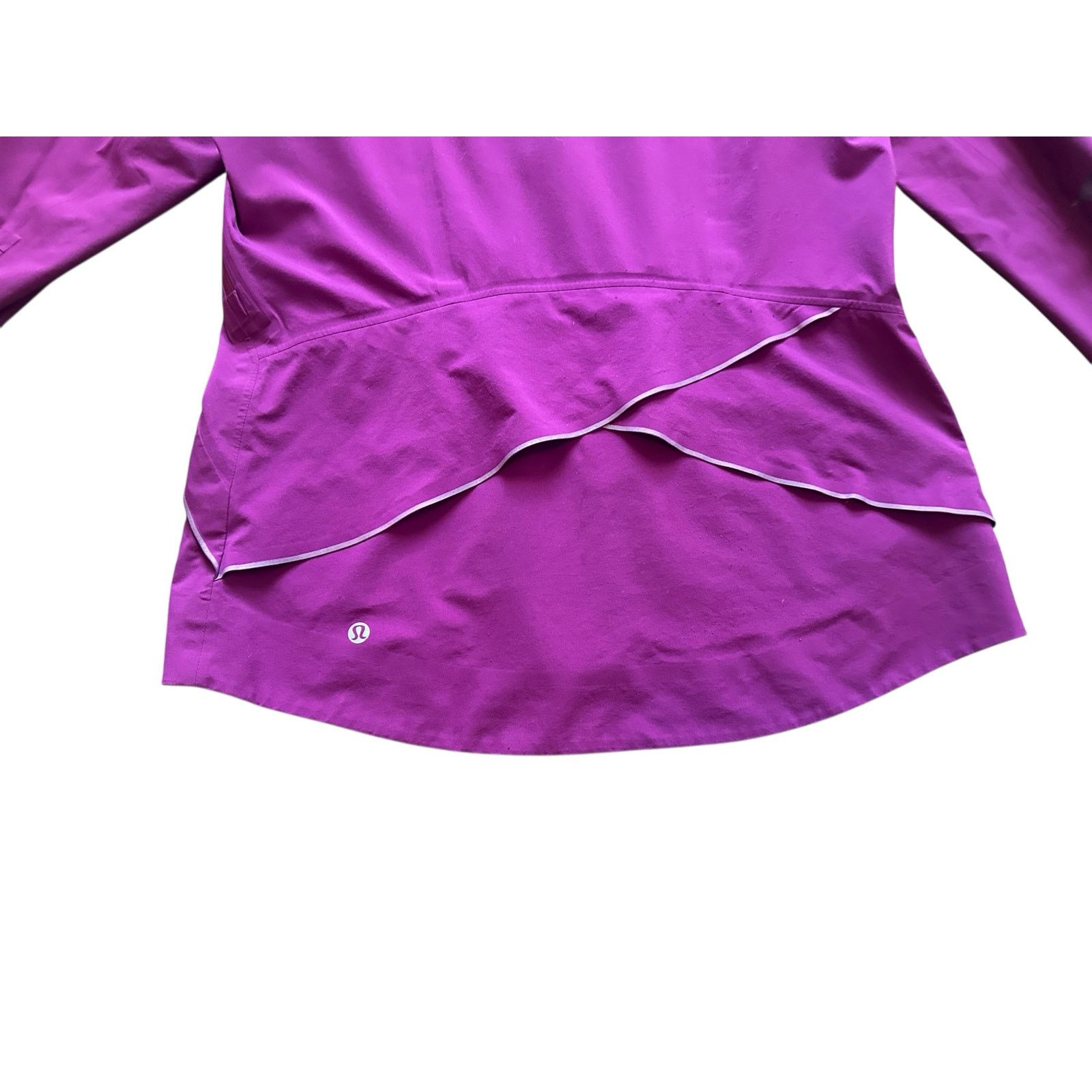 Other Lululemon Regal Plum Water Wind Resistant Hooded Jacket Size M / US 6-8 / IT 42-44 - 8 Thumbnail