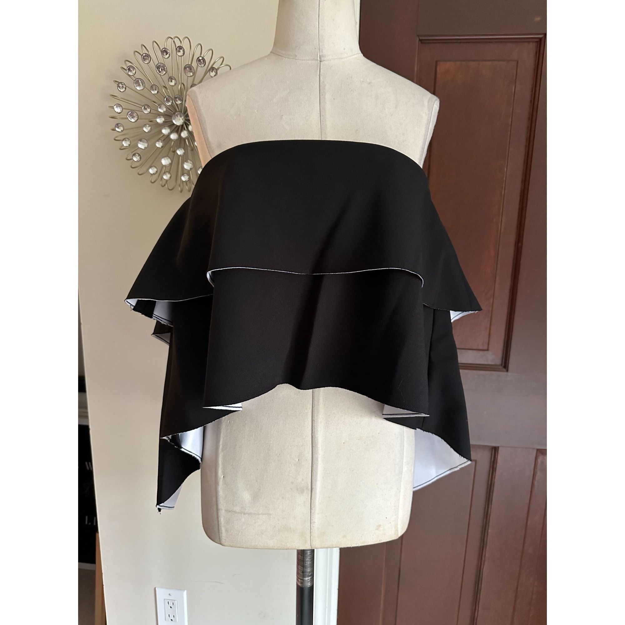 Kendall And Kylie Kendall+Kylie Strapless Dress Top Ruffle Split Back Black Si Size S / US 4 / IT 40 - 2 Thumbnail