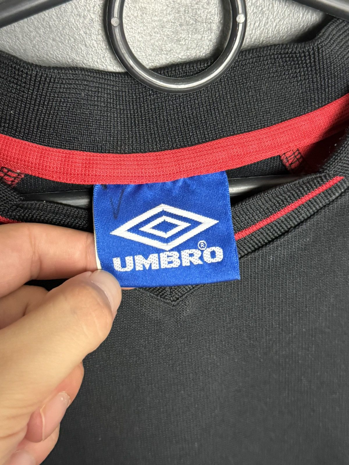 Umbro Vintage Manchester United 99/00 Training Football Jersey Size US L / EU 52-54 / 3 - 23 Thumbnail
