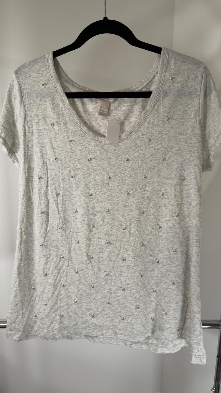 Banana Republic Casual V-Neck Tee by Banana Republic - XL Size XL / US 12-14 / IT 48-50 - 1 Thumbnail