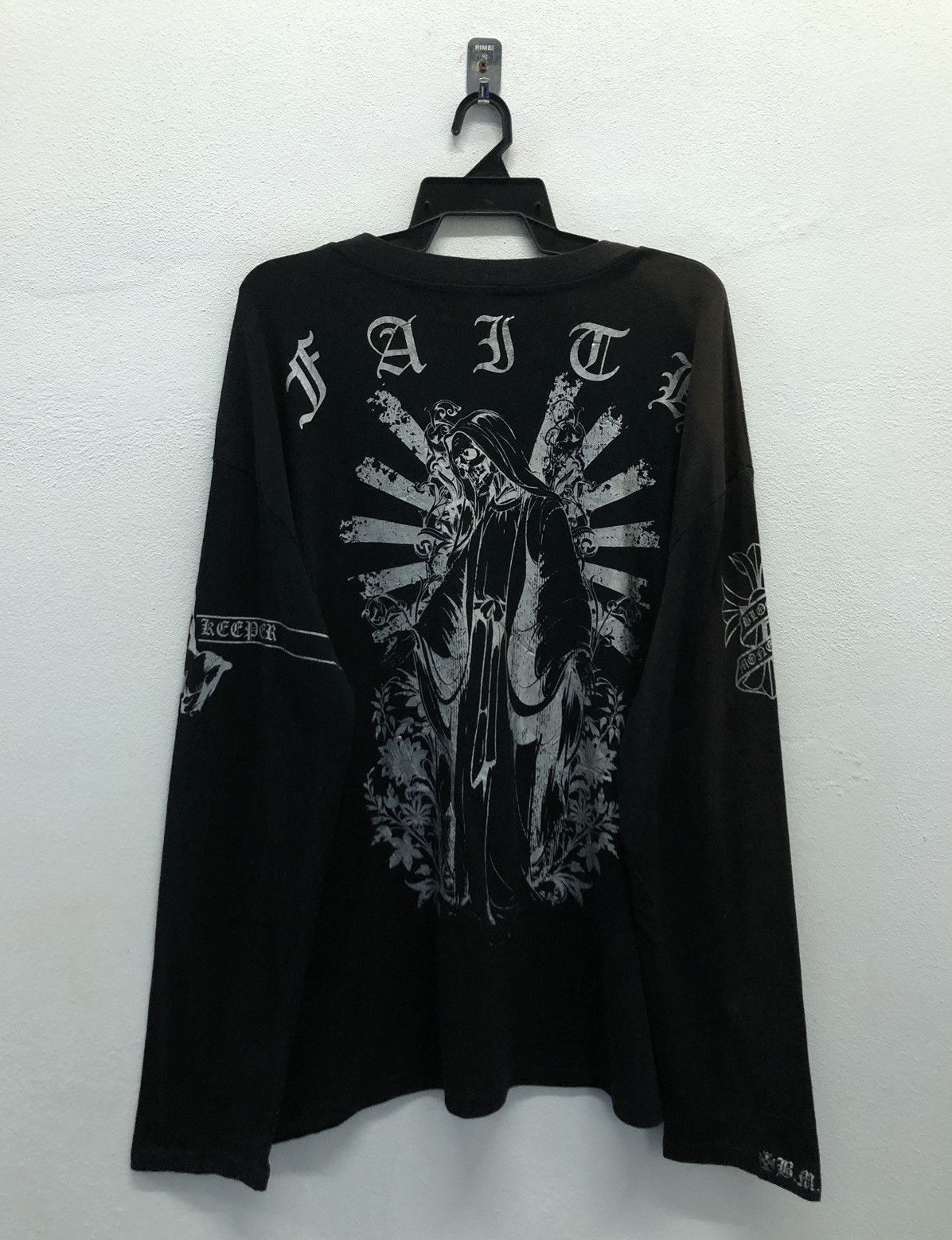 Vintage Vintage Blood Money Tokyo Long Sleeve T-Shirt Size US XL / EU 56 / 4 - 1 Thumbnail