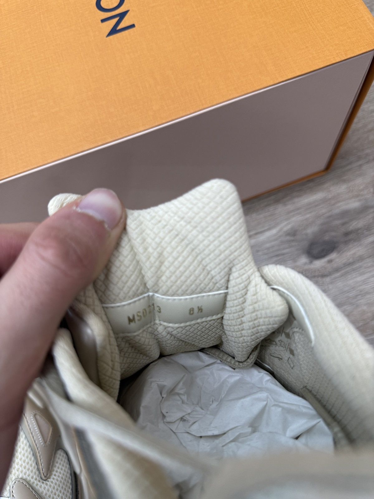 Louis Vuitton Louis Vuitton Beige Tactic Runners Size US 9.5 / EU 42-43 - 9 Thumbnail