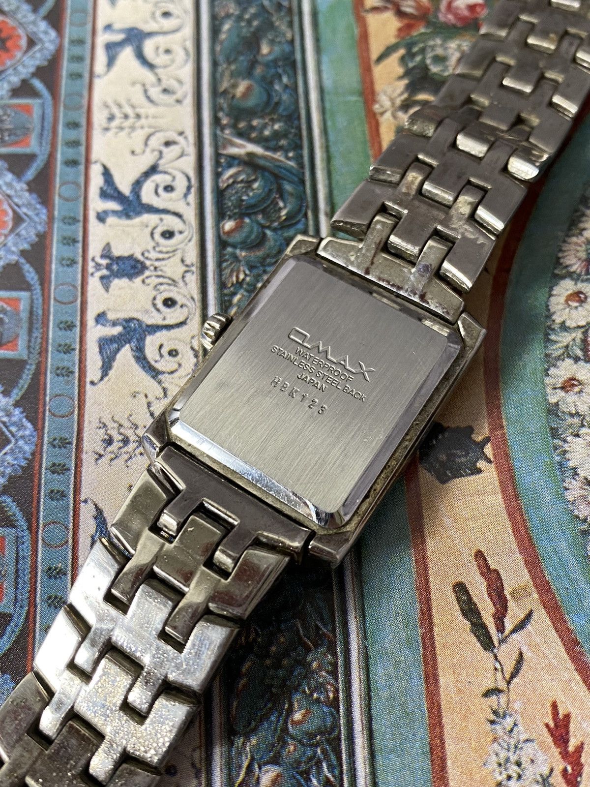 Japanese Brand OMAX Quartz Vintage Rectangular Watch Size ONE SIZE - 7 Thumbnail
