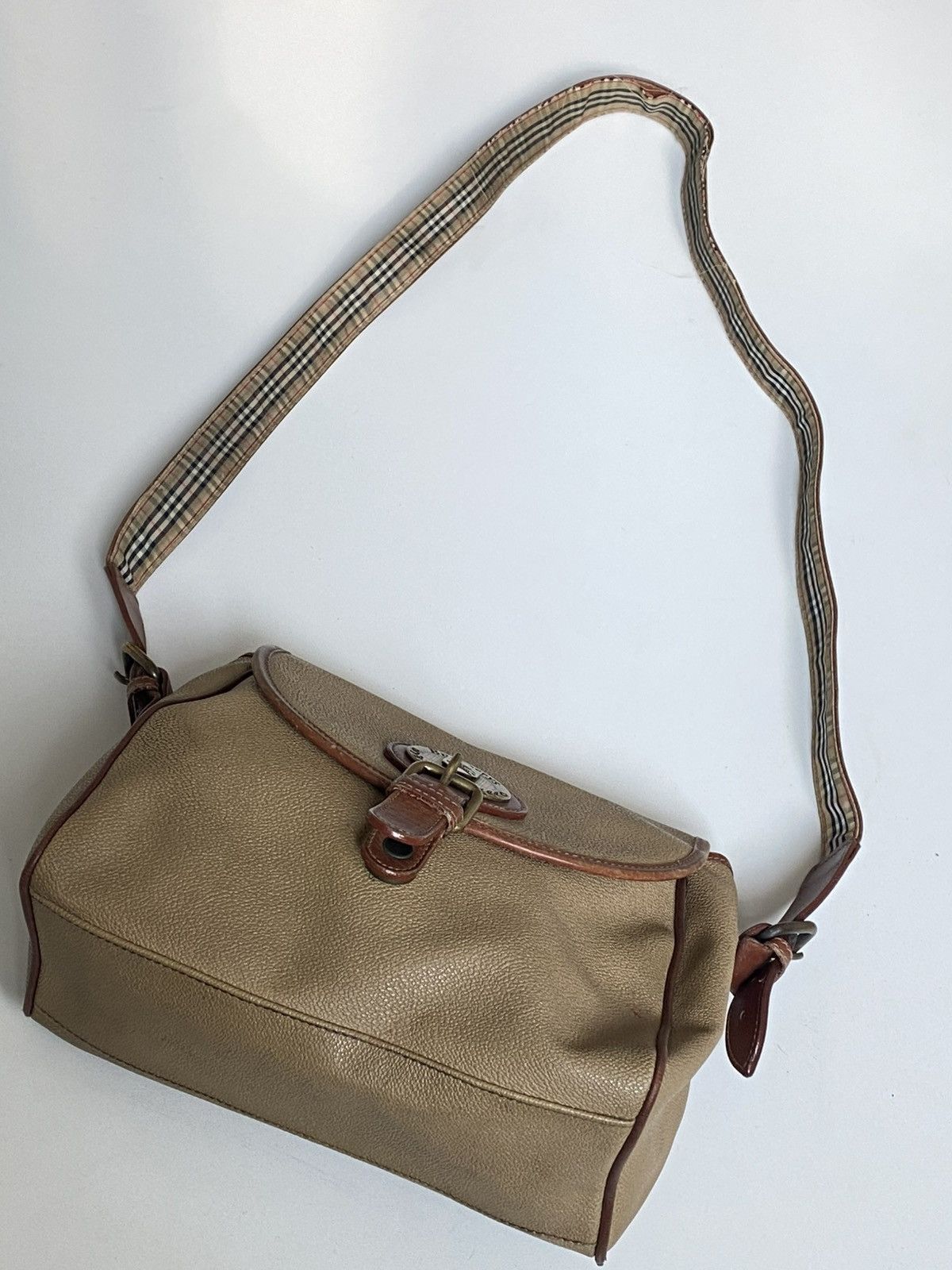 Burberry Burberrys Nova Check Vintage Leather Shoulder Bag Gold Beige Size ONE SIZE - 9 Thumbnail