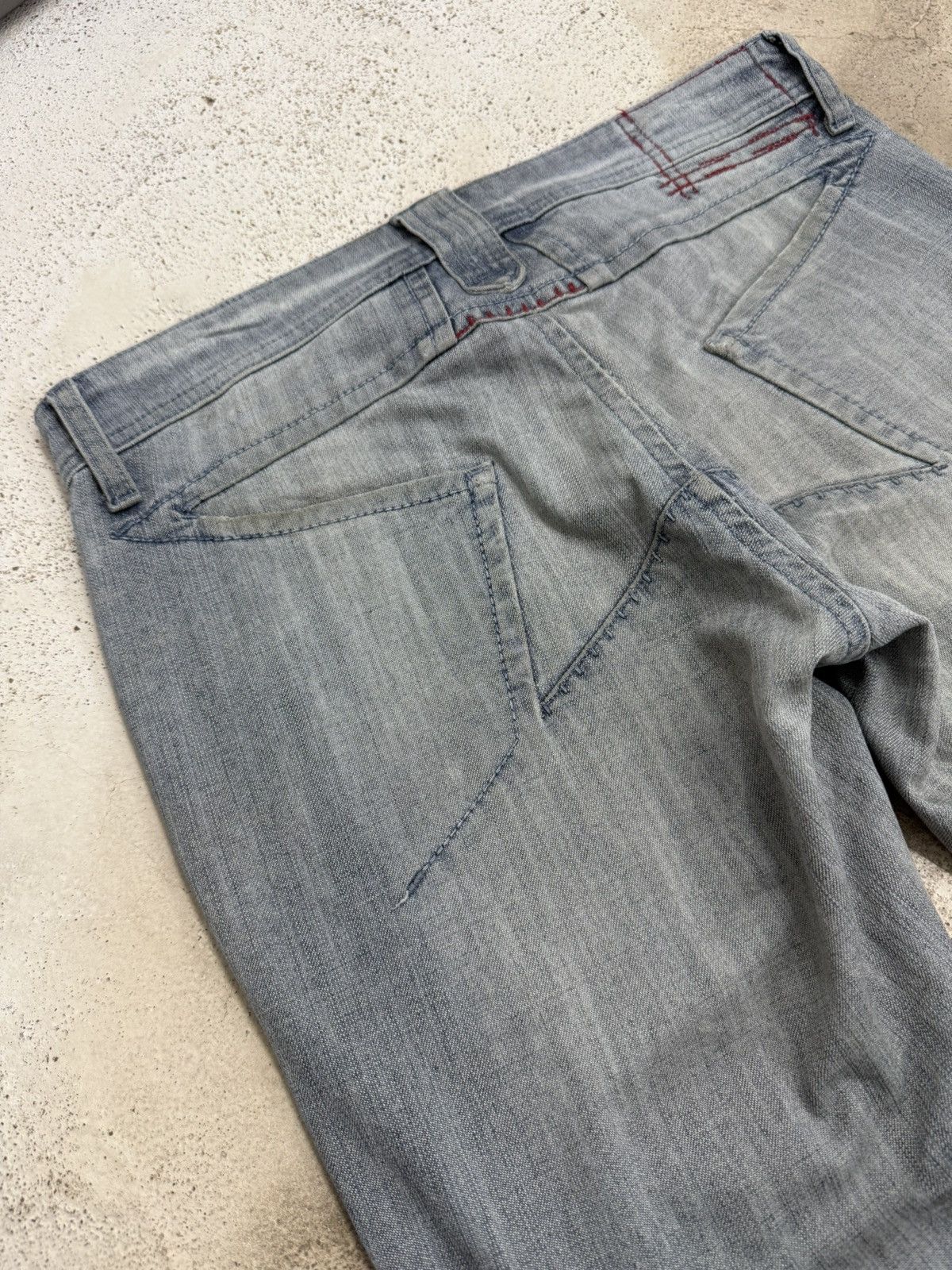Marithe + Francois Girbaud Marithe Francois Girbaud Heavy Stitching Distressed Dirt Size US 30 / EU 46 - 14 Thumbnail