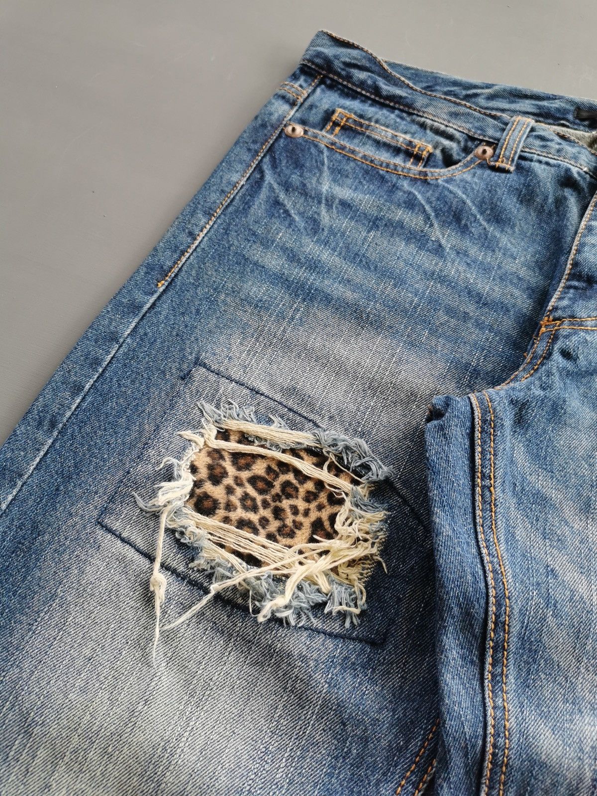 Japanese Brand Chip Clip Japan CPST Leopard Distressed Patchwork Denim Jean Size US 34 / EU 50 - 7 Thumbnail