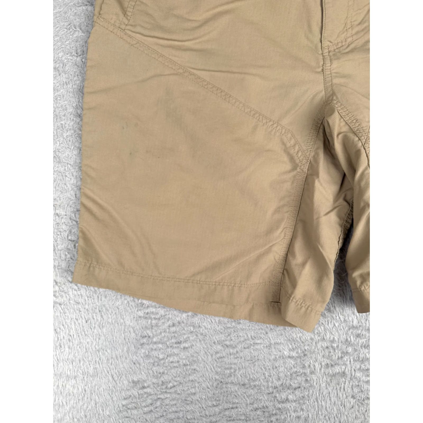 The North Face The North Face Shorts Men 34 Beige Nylon Cargo Pocket Drawstring Pockets Regular 34x10 Vintage: No Size US 34 / EU 50 - 3 Thumbnail