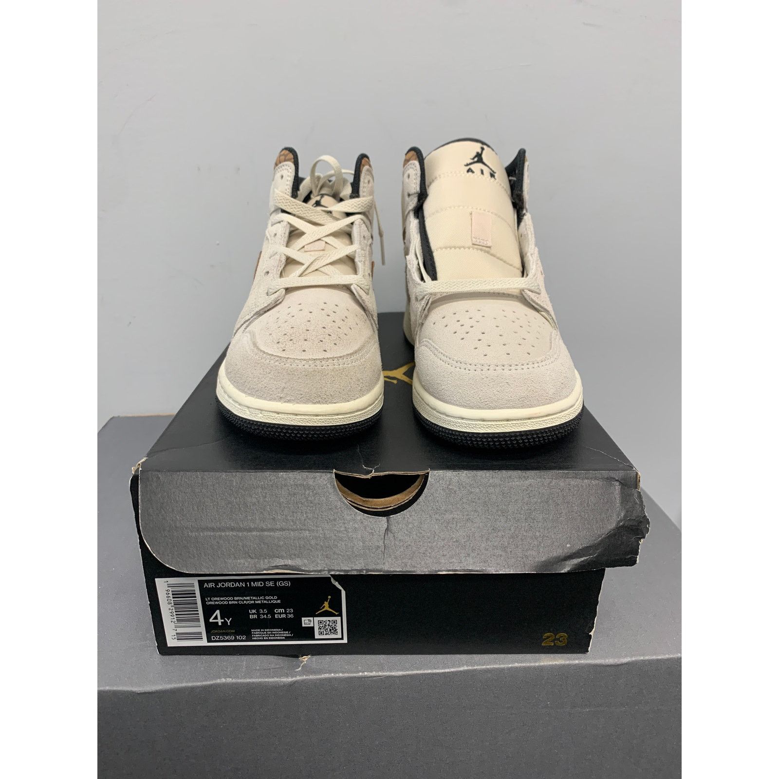 Nike Nike Air Jordan 1 Mid SE Brown Elephant GS Size 4 BRAND NEW Size US 5 / EU 37 - 2 Thumbnail