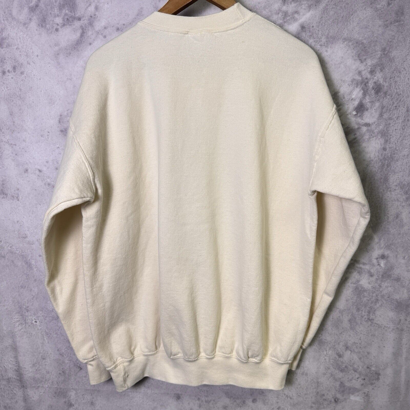 Vintage Vintage Romeo & Juliet Sweatshirt Adult Large White Crew Nec Size US L / EU 52-54 / 3 - 2 Thumbnail