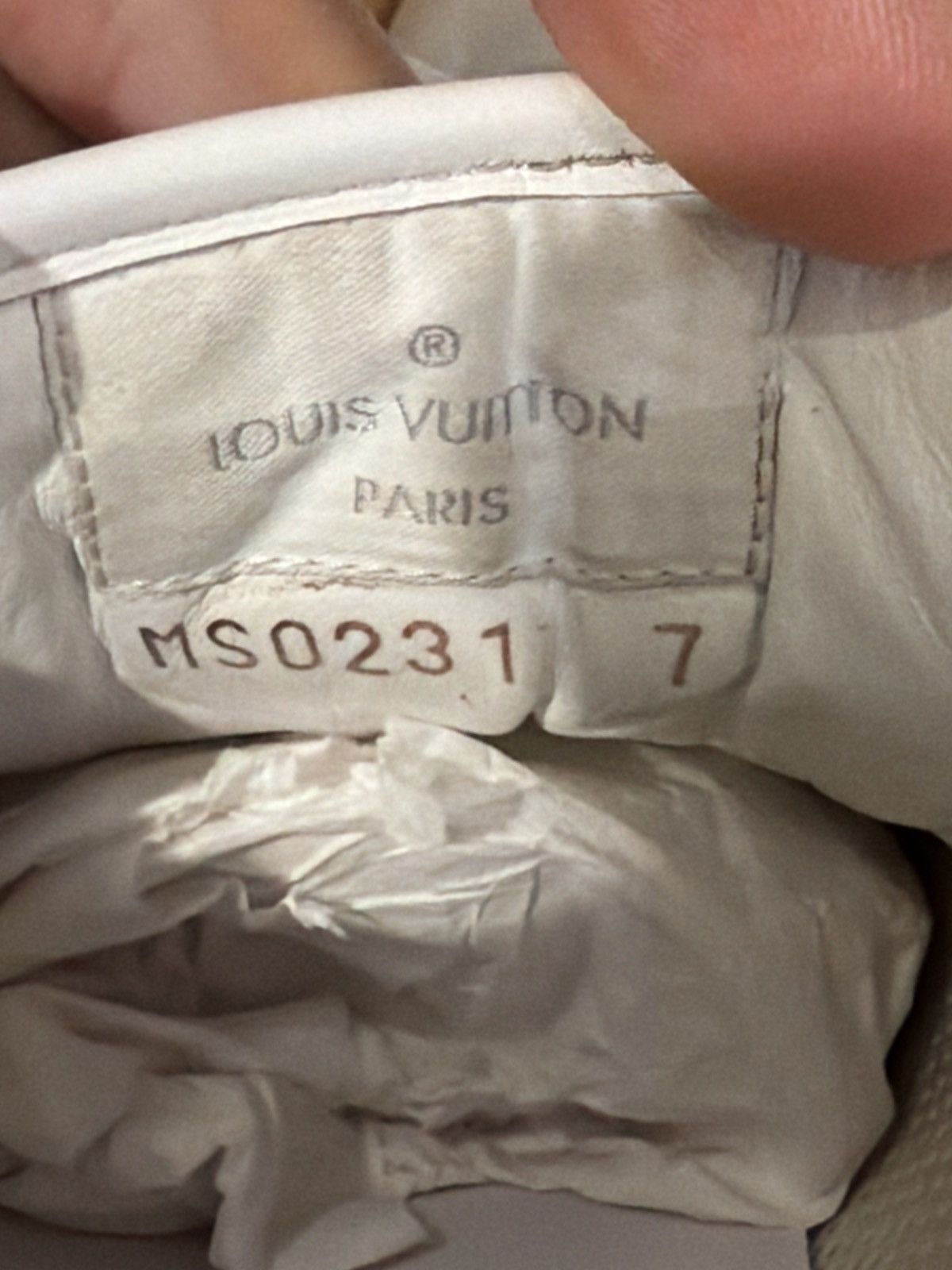 Louis Vuitton Size 7LV/8US - Louis Vuitton Run Away Monogram Size US 8 / EU 41 - 11 Thumbnail