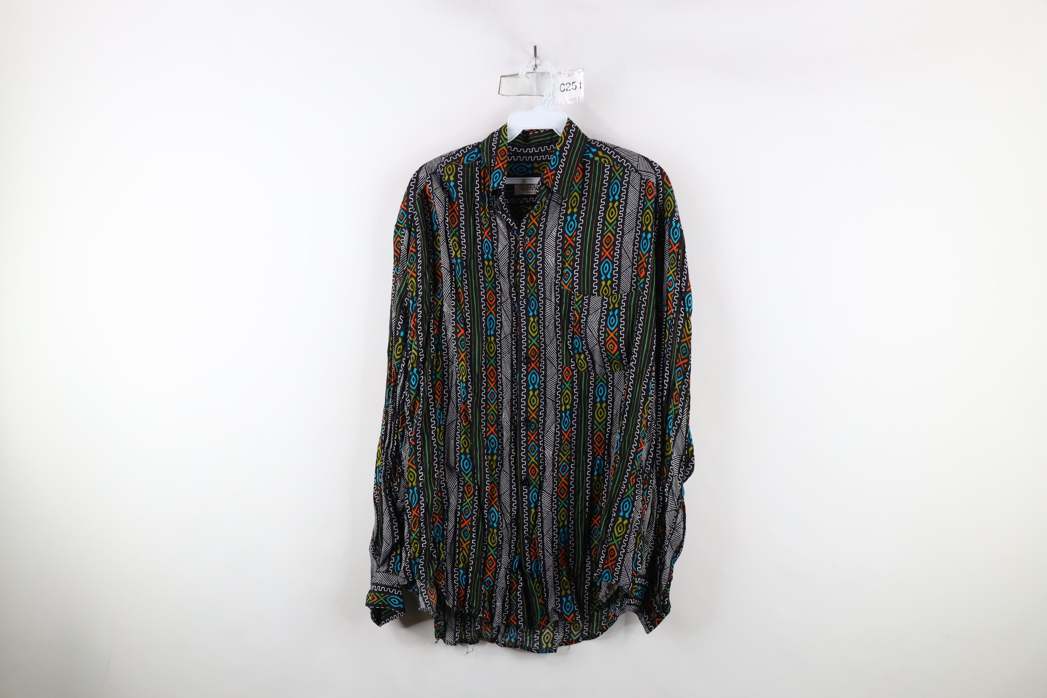 Vintage Vintage 90s Streetwear Geometric Knit Collared Button Shirt Size US S / EU 44-46 / 1 - 1 Thumbnail