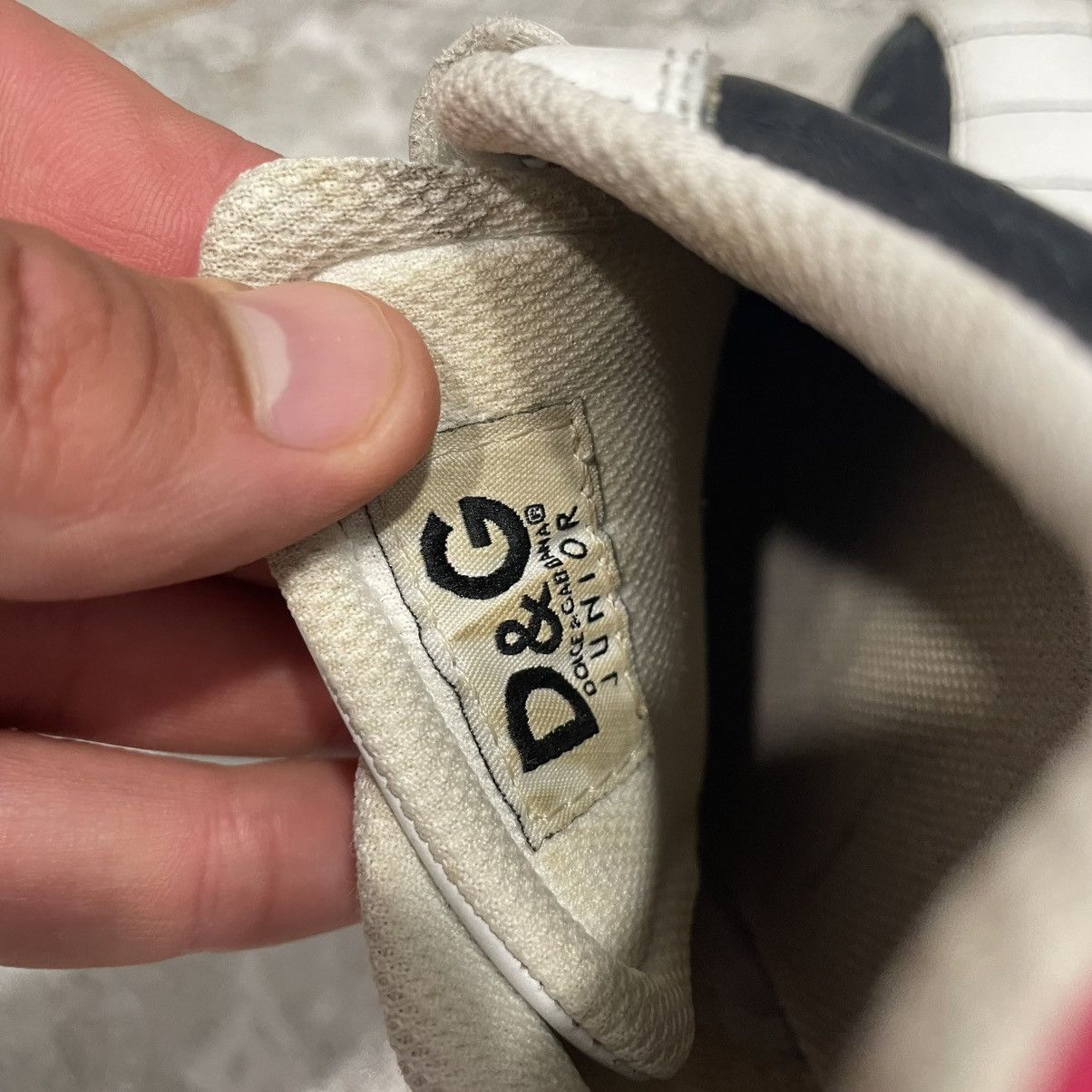 Dolce & Gabbana Vintage Dolce Gabbana Sneakers Embroidered DG Logo shoes Size US 5 / IT 35 - 10 Thumbnail