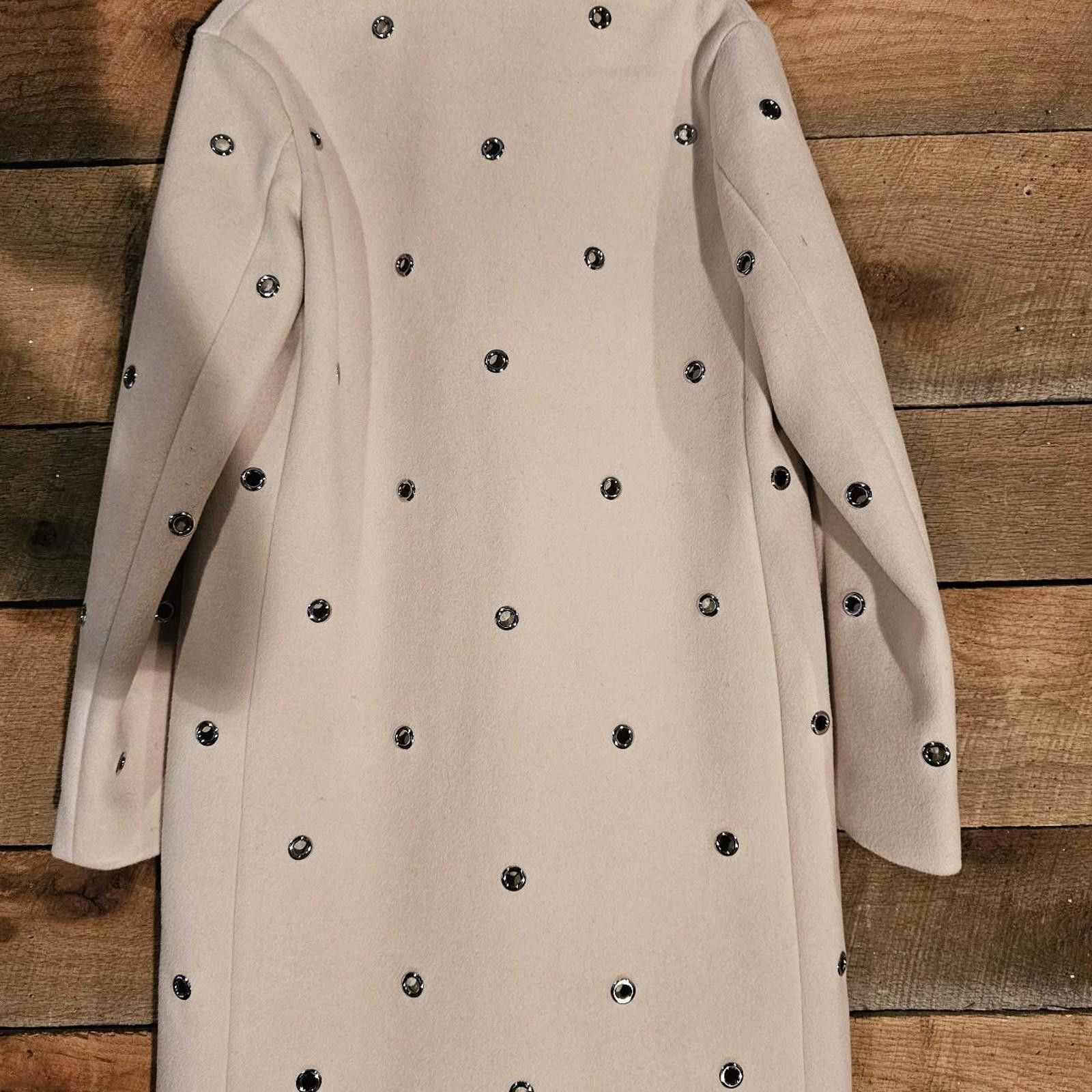 Elie Tahari Elie Tahari Women's Cream Coat With Grommets NWT Size S / US 4 / IT 40 - 7 Thumbnail