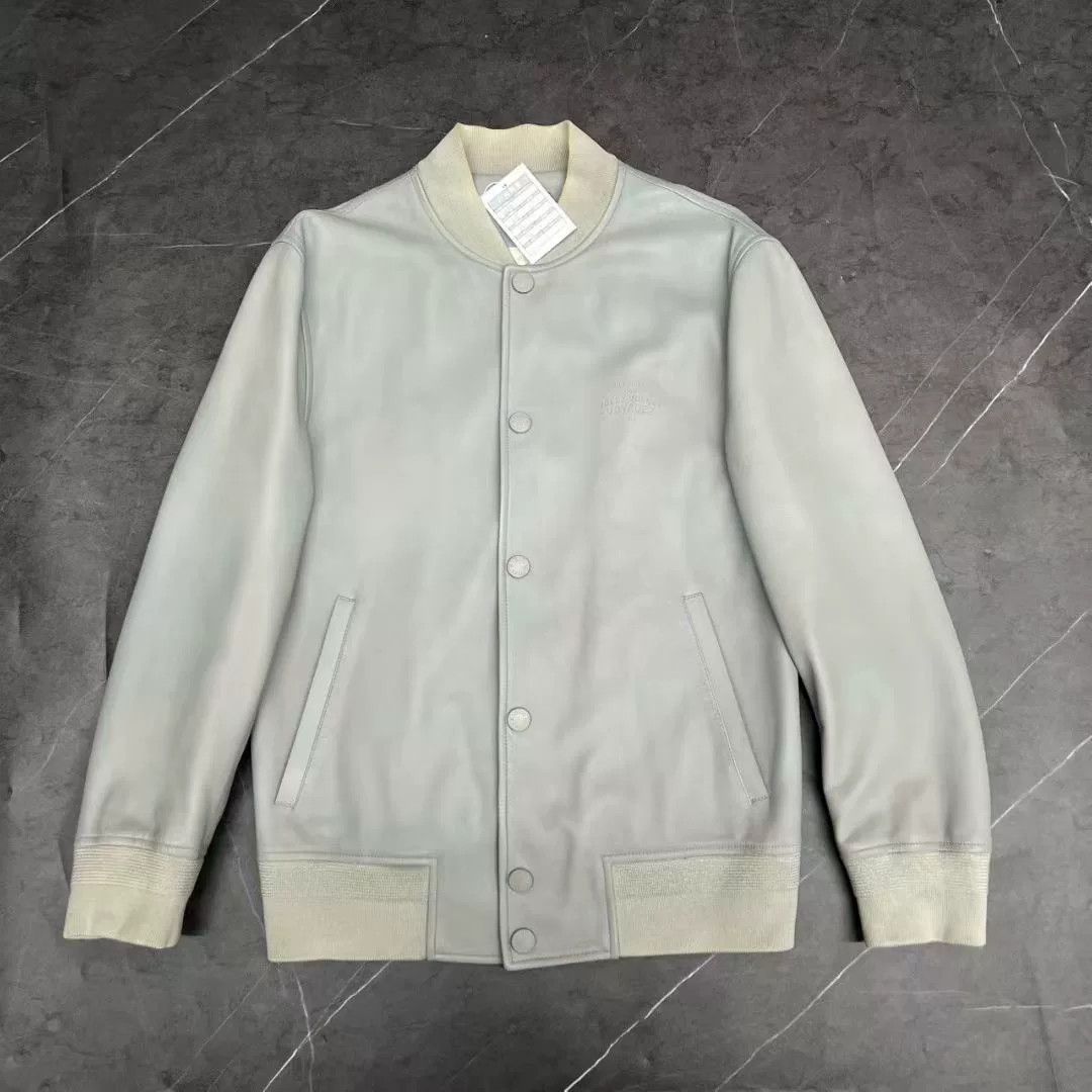 Louis Vuitton louis vuitton gray leather baseball jacket Size US M / EU 48-50 / 2 - 1 Thumbnail