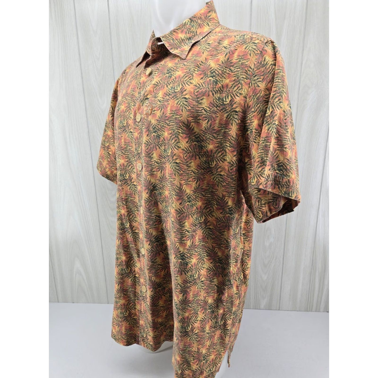Vintage Margaritaville 2XL Hawaiian Lounge Shirt Floral Orange Silk Cotton Blend Shirt Blue Male 2XL Button-Up Short Sleeve Collared Vintage No Size US XXL / EU 58 / 5 - 3 Thumbnail