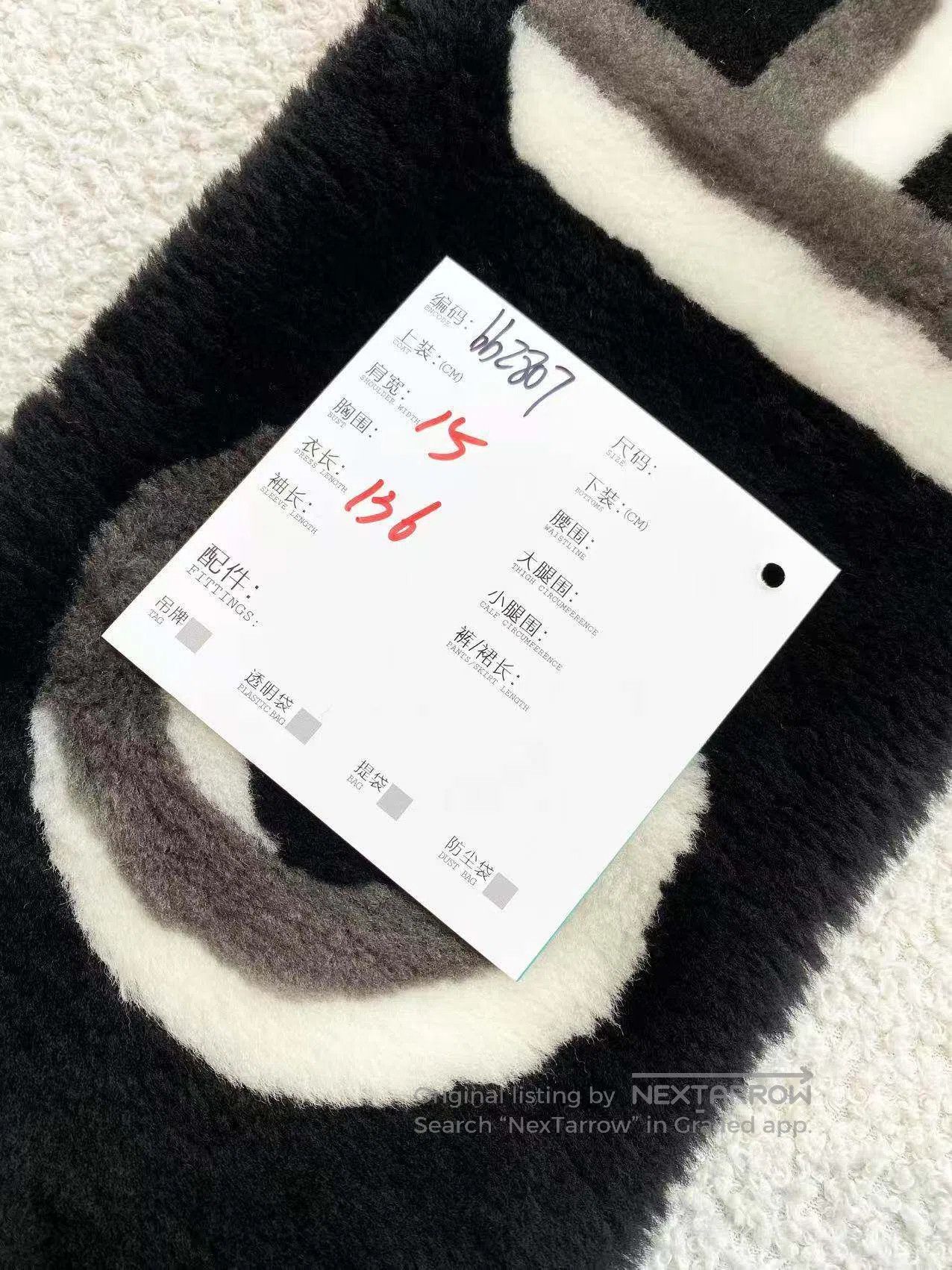Chanel Chanel Black and white logo mink fur scarf| Size ONE SIZE - 6 Thumbnail