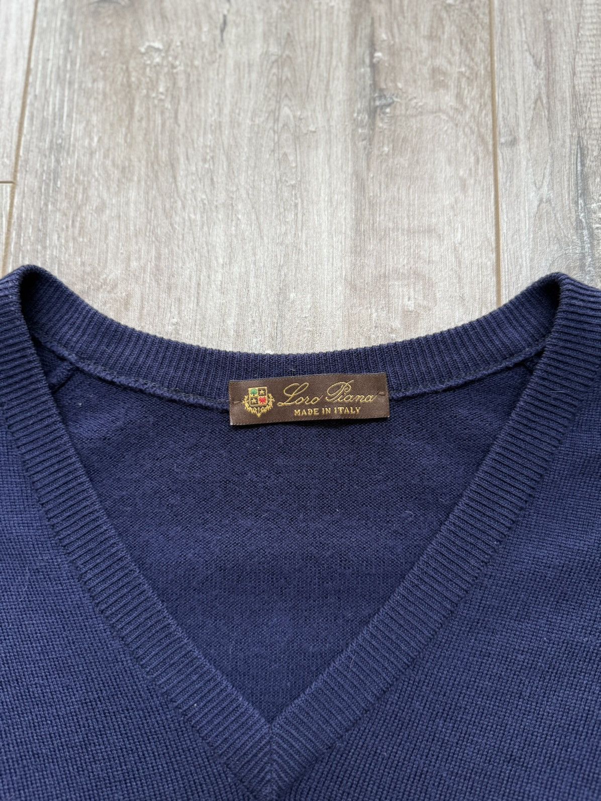 Loro Piana Loro Piana 100% Wool V neck pullover Size US L / EU 52-54 / 3 - 7 Thumbnail