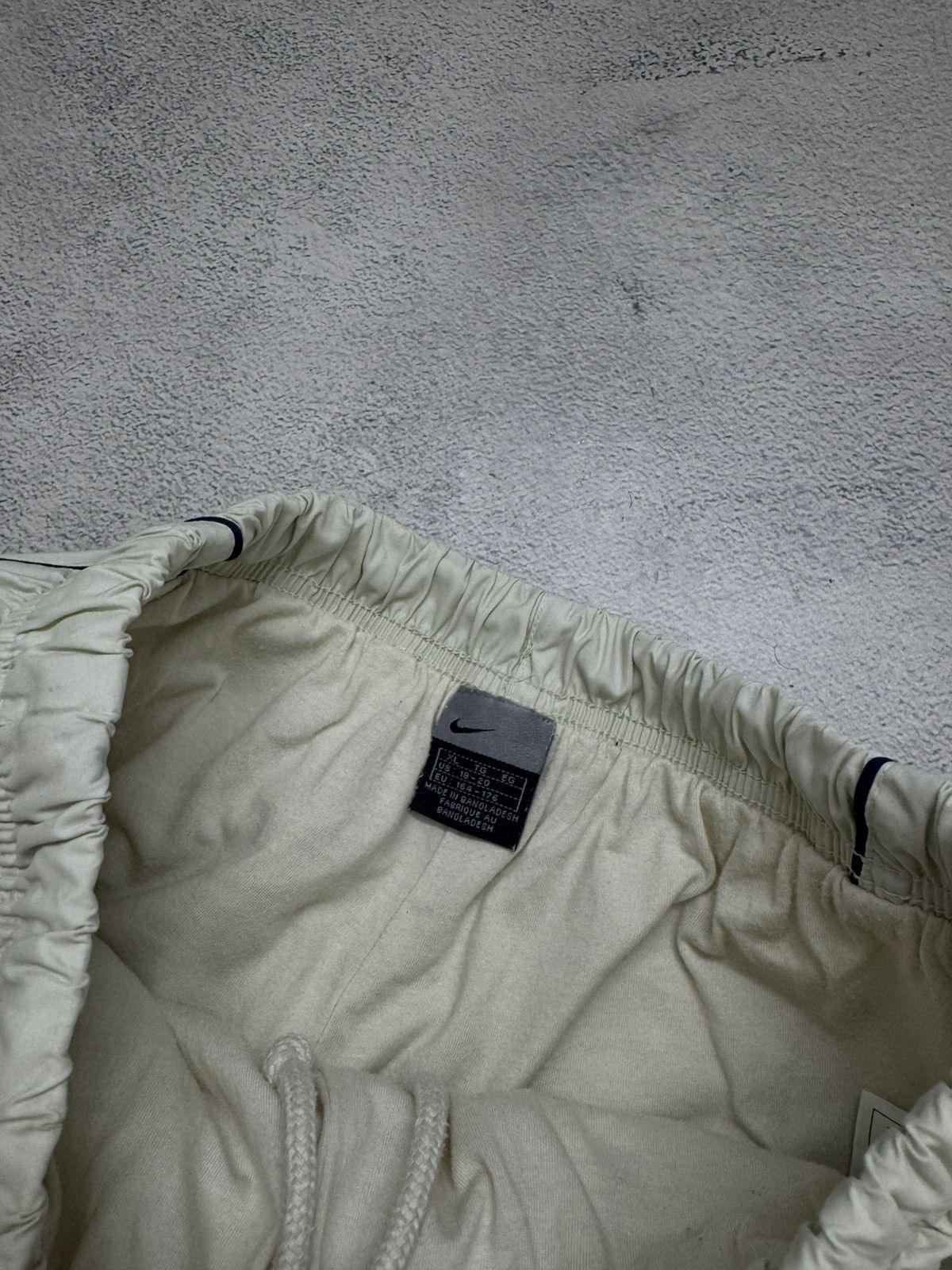 Nike Vintage Y2K Nike Mini Swoosh Pants 00’s Size US 31 - 11 Thumbnail