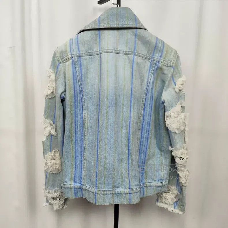 Chanel Chanel Denim lace floral jacket Size XS / US 0-2 / IT 36-38 - 2 Thumbnail