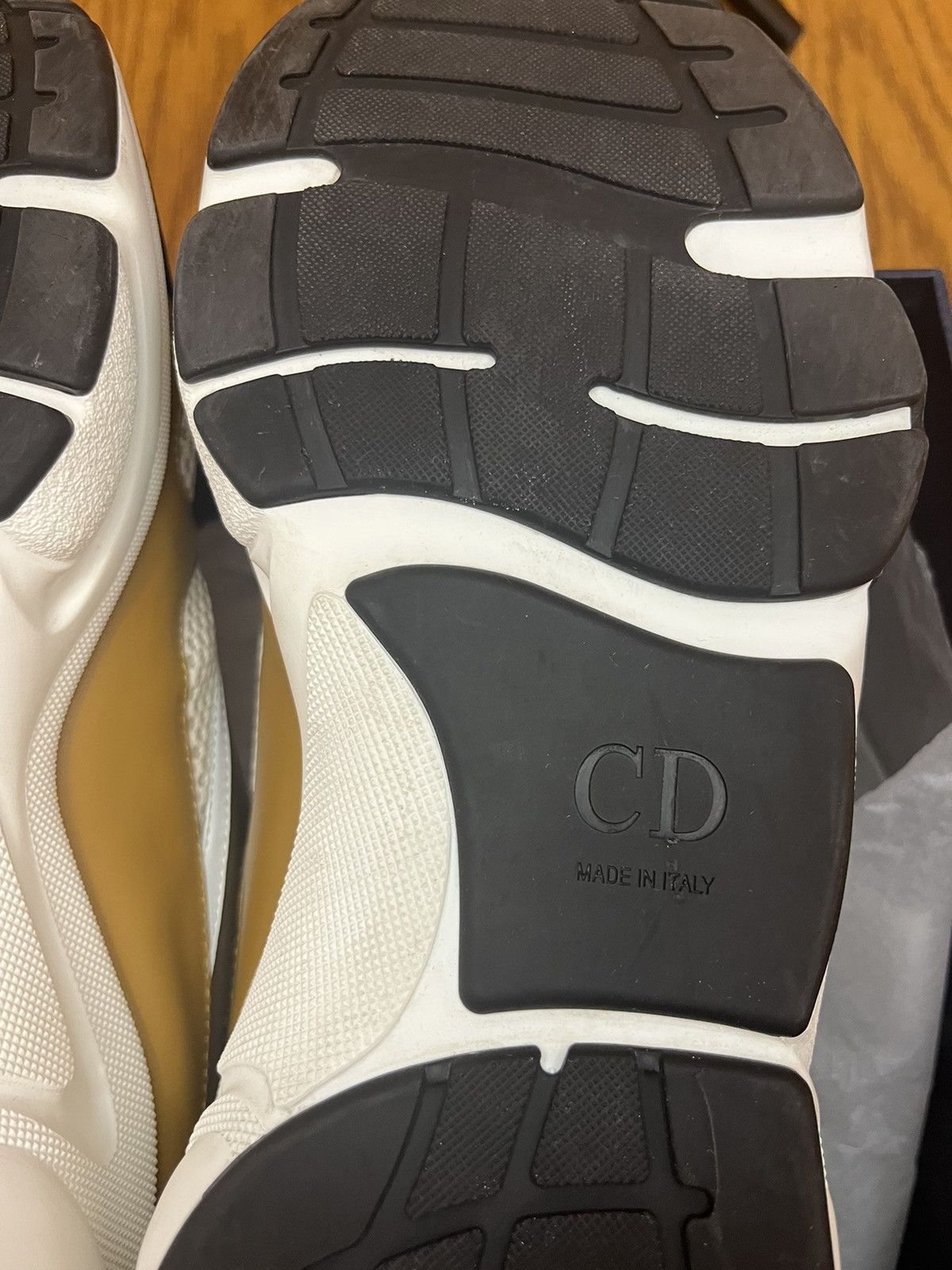 Dior Dior B22 Sneaker Brown/Green Size US 12 / EU 45 - 7 Thumbnail