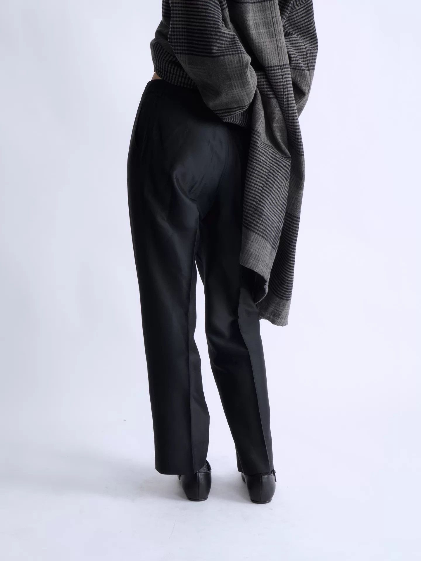 Gianfranco Ferre GIANFRANCO FERRE 90s High-Waist Silk Straight Pants Size 26" / US 2 / IT 38 - 5 Thumbnail