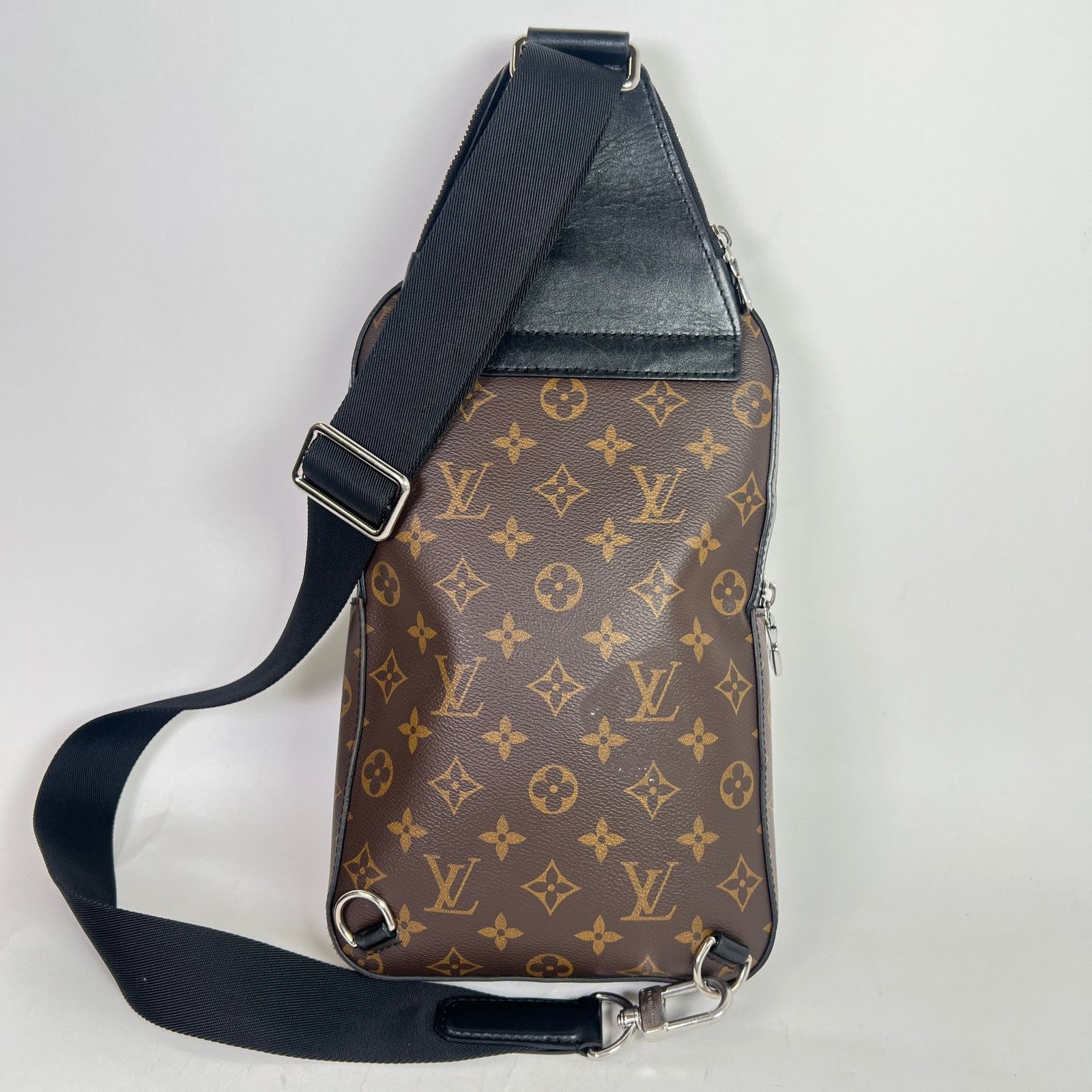 Louis Vuitton Louis Vuitton Monogram Avenue Sling Bag Size ONE SIZE - 4 Thumbnail