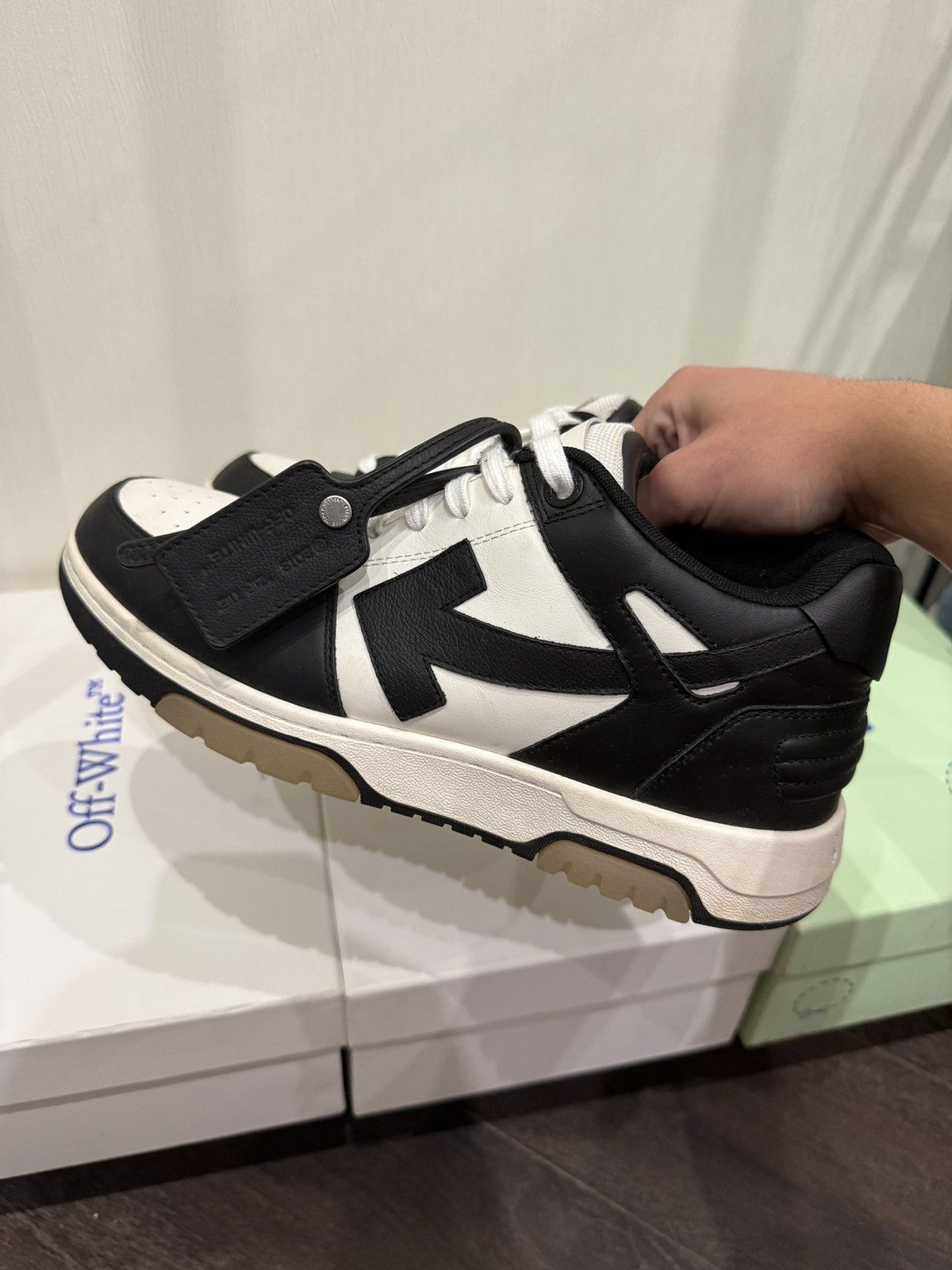 Off-White Off White out of office Size US 12 / EU 45 - 2 Thumbnail
