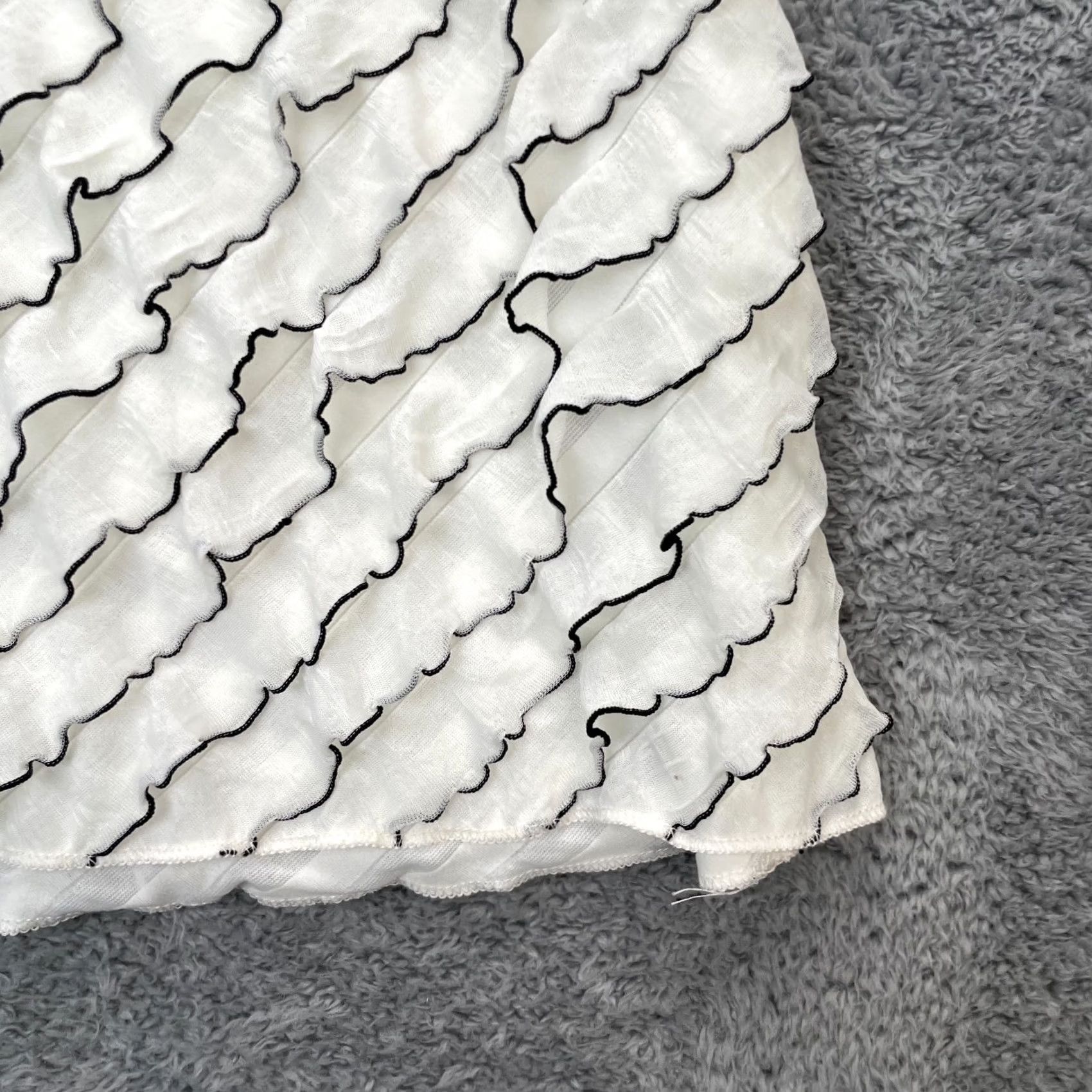 Vintage Carole Little Top Womens 1X White Blouse Ruffle Textured Swirl Boho Button Sleeveless Casual Party Size XL / US 12-14 / IT 48-50 - 5 Thumbnail