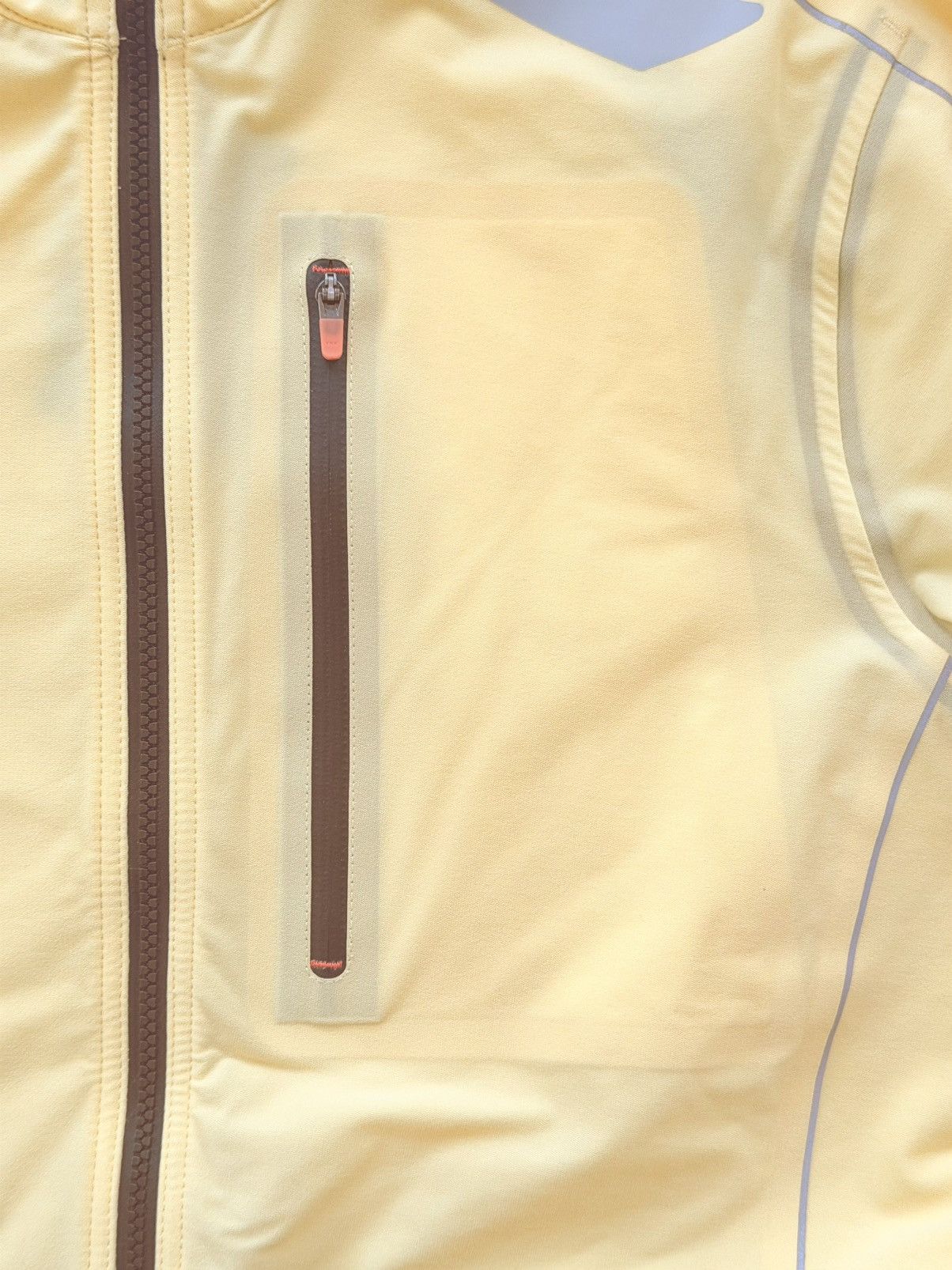 SOAR Running SOAR Running All Weather Jacket 3.0 – Yellow – Size S – BNWT Size US S / EU 44-46 / 1 - 3 Thumbnail