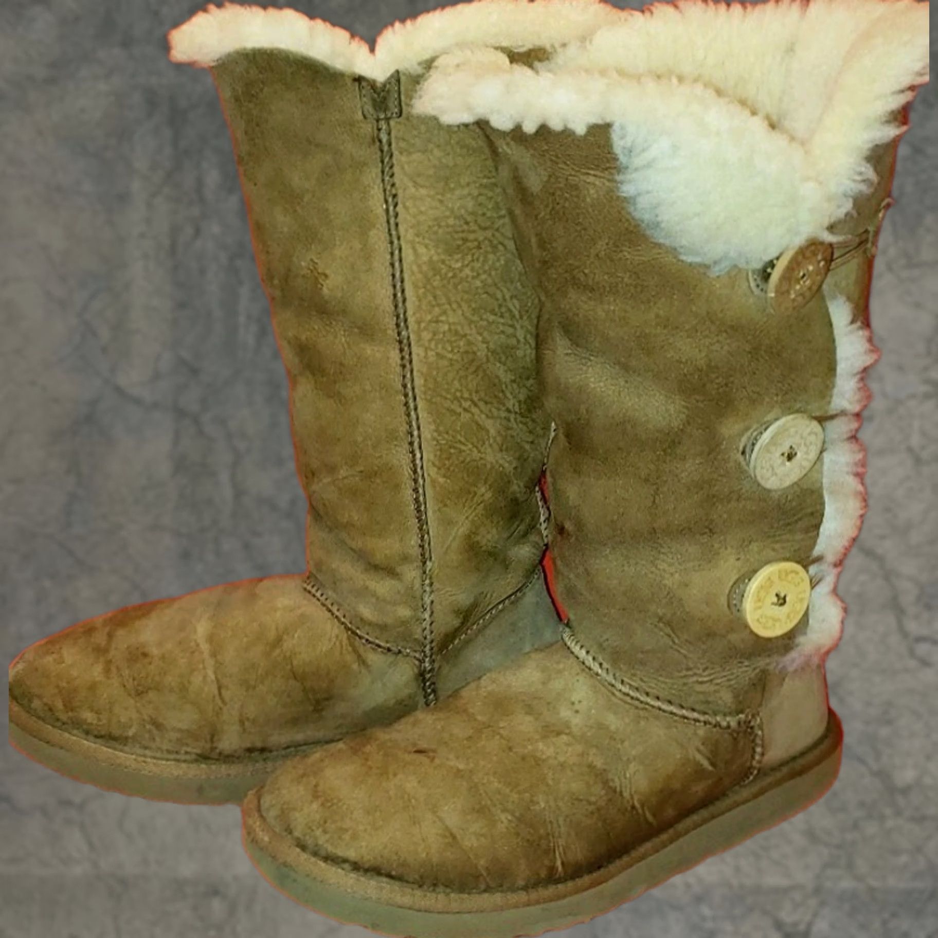 Ugg UGG Australia Boots Womens Brown Women BAILEY BUTTON TRIPLET CHESTNUT Size US 8 / IT 38 - 1 Thumbnail
