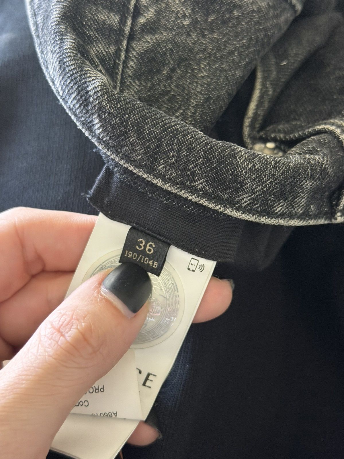 Versace Versace Black Washed Denim Jeans Made in Italy Size 36 Size US 36 / EU 52 - 6 Thumbnail