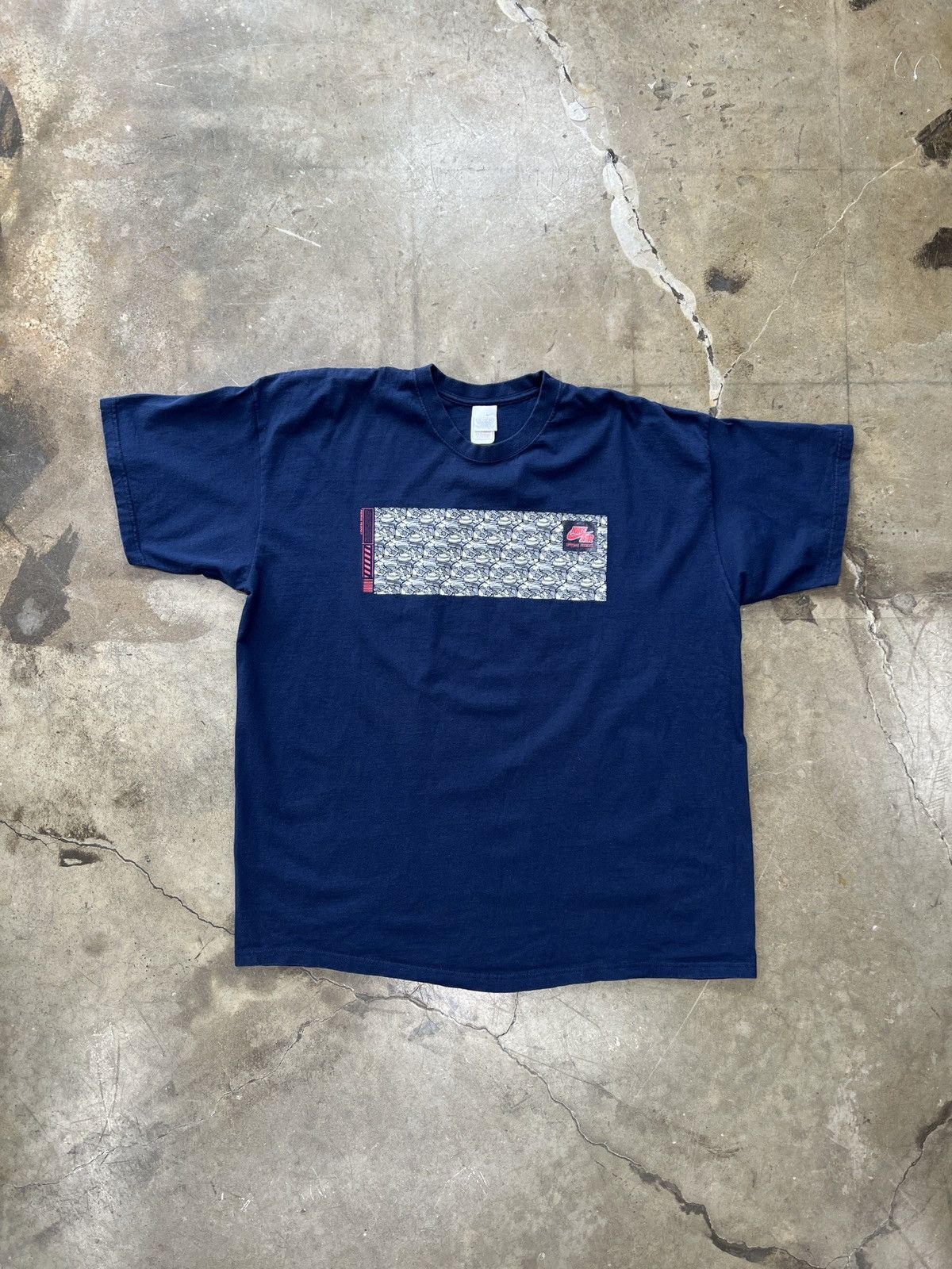 Nike × Vintage Vintage Early 2000s Nike Special Forces AF1 Tee 2XL Size US XXL / EU 58 / 5 - 2 Thumbnail