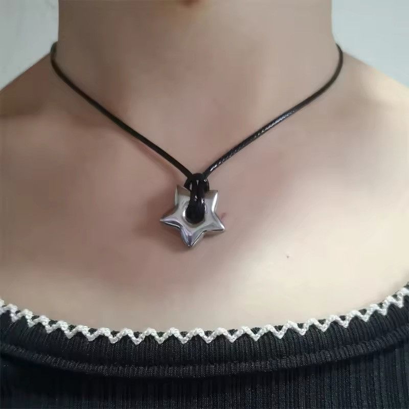 Jewelry Y2K Star Pendant Necklace Size ONE SIZE - 1 Thumbnail
