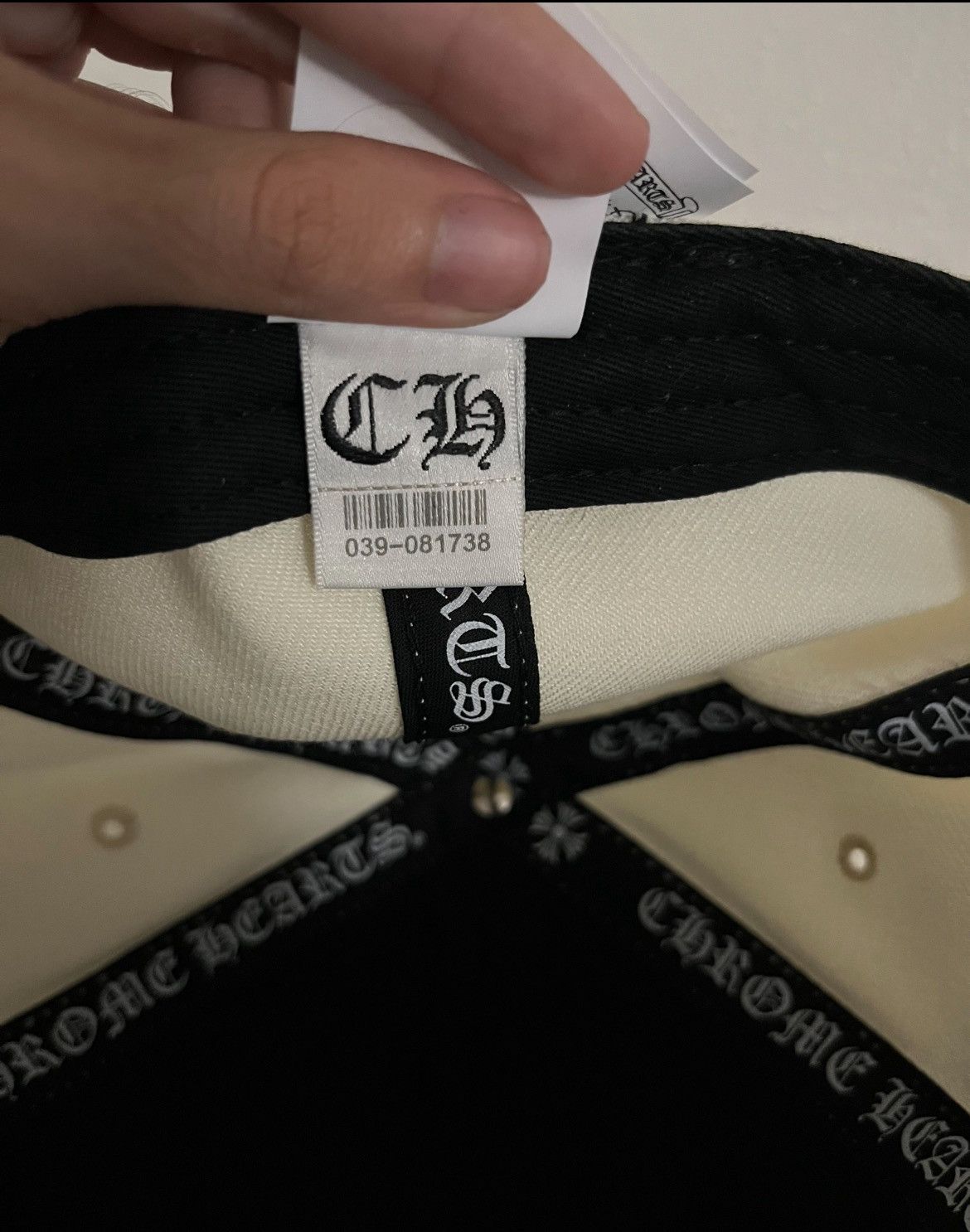 Chrome Hearts Chrome Hearts Heart Fitted Hat Size ONE SIZE - 6 Thumbnail