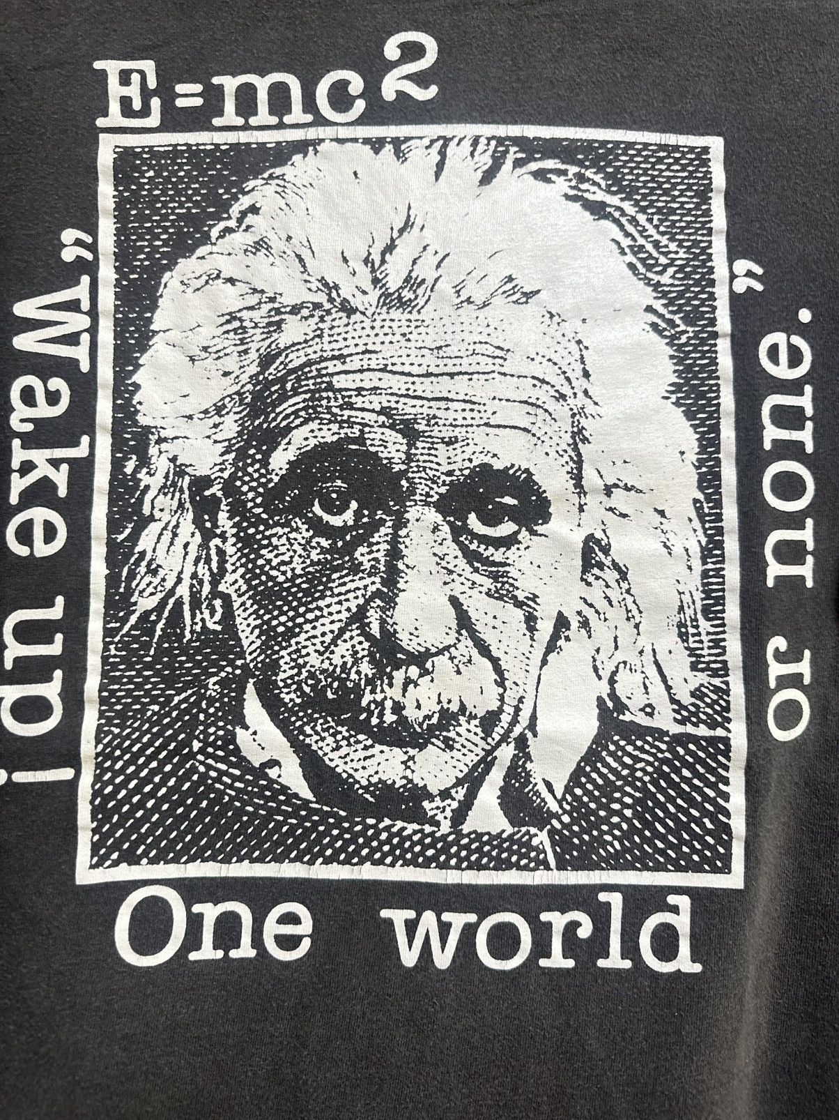 Band Tees Vintage 90s Albert Einstein One World Faded Tee Size US L / EU 52-54 / 3 - 2 Thumbnail