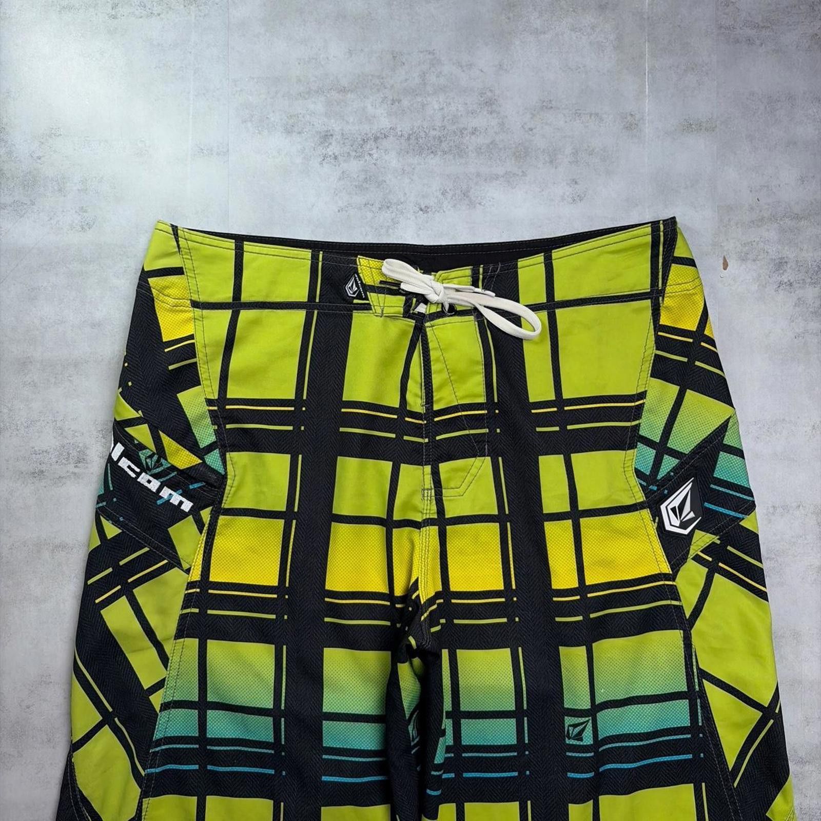 Hurley Y2K Green Hurley Grunge Surf Baggy Board Shorts Size US 34 / EU 50 - 2 Thumbnail