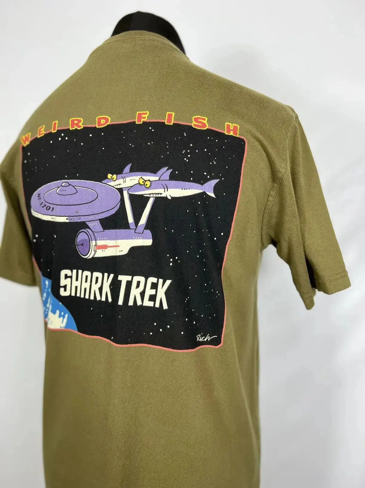 Band Tees × Cartoon Network Shark track movie tee Size US S / EU 44-46 / 1 - 3 Thumbnail