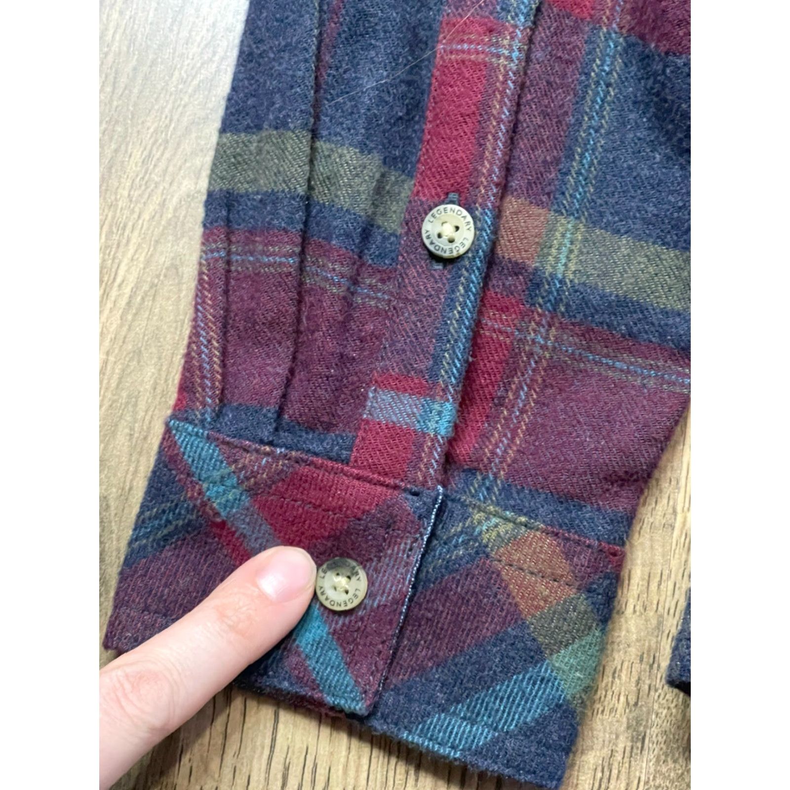Vintage Legendary Whitetails Shirt, Men's Medium, Plaid, Button Up, Long Sleeve, Blue Green Purple, Casual, Regular Fit, Fall Spring Summer, Mens Size US M / EU 48-50 / 2 - 7 Thumbnail