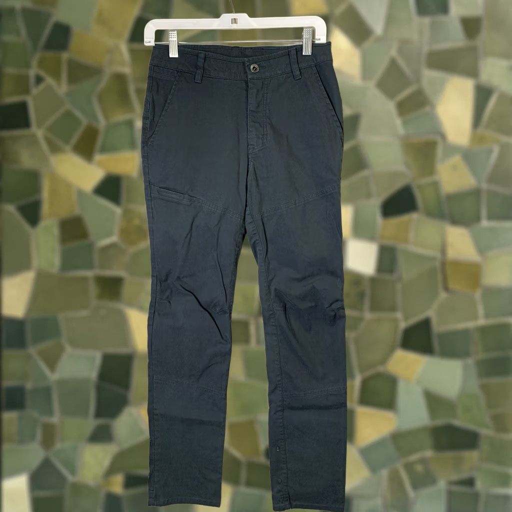 Mountain Hardwear Mountain Hardwear AP Pant Men 28x32 Black Outdoor Hiking Nylon Blend Roll Cuff Chino Straight Regular Pockets Reflective Breathable Logo Zipper Button Size US 28 / EU 44 - 1 Thumbnail
