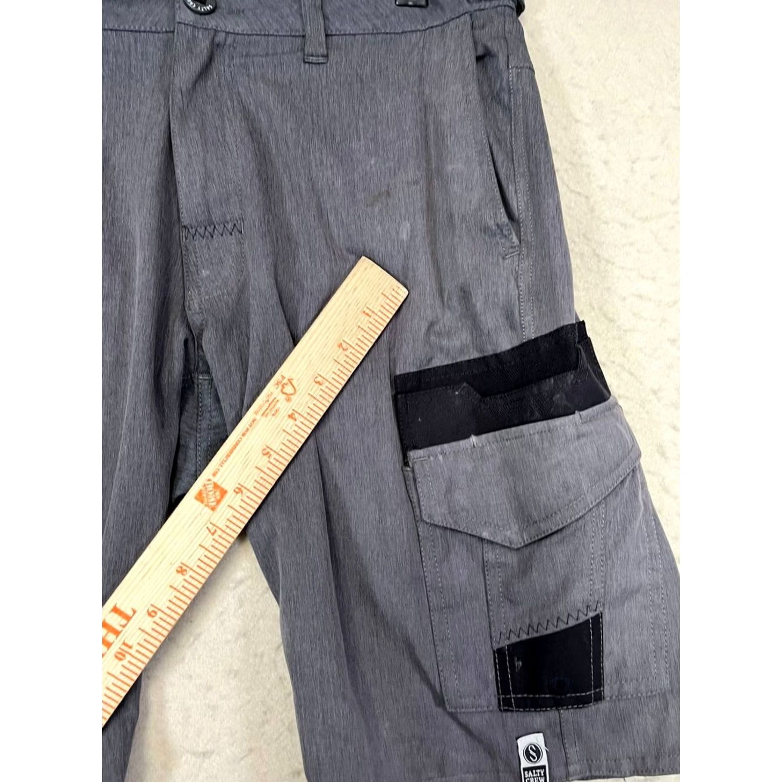 Vintage Salty Crew Shorts Mens Gray Cargo Short Regular 30-31 Inseam 10 in Quick Dry Pockets B Size US 30 / EU 46 - 6 Thumbnail