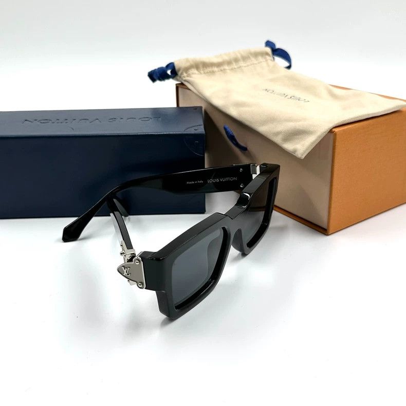Louis Vuitton Louis Vuitton Millionaire Black Sunglasses Size ONE SIZE - 1 Thumbnail