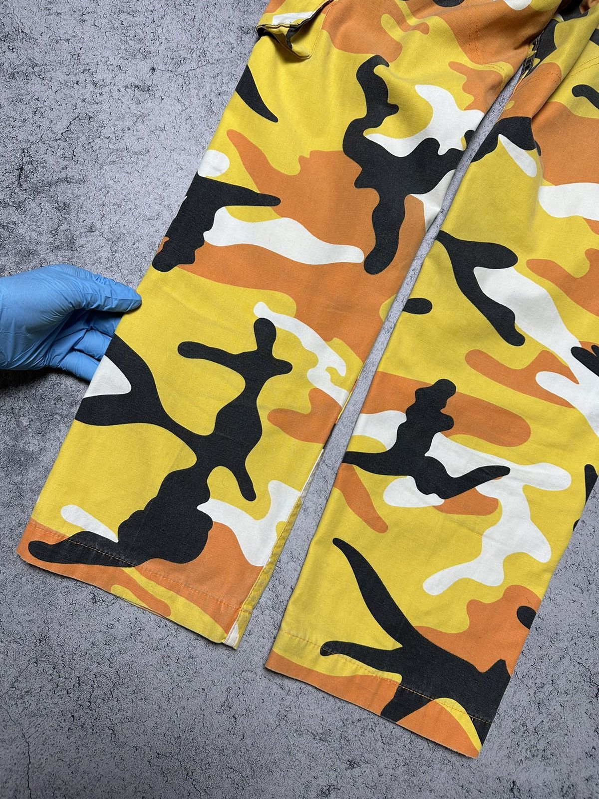 Karl Kani × Vintage Karl Kani Camo Cargo Pants Size US 27 - 13 Thumbnail