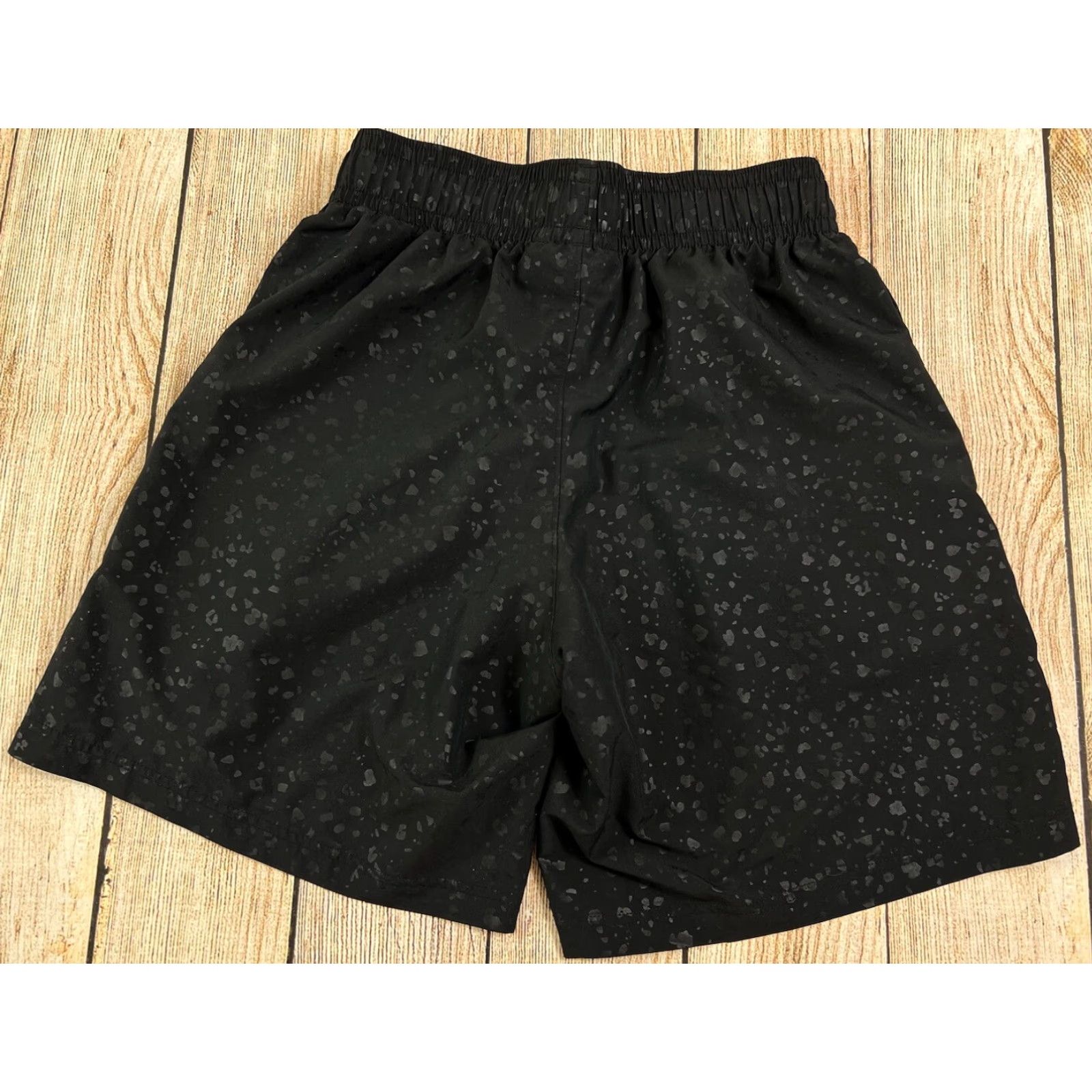 Under Armour Under Armour Shorts Men's Woven Emboss Black Size S Regular Athletic Activewear Shortpants Black Mens S Size US 29 - 2 Thumbnail