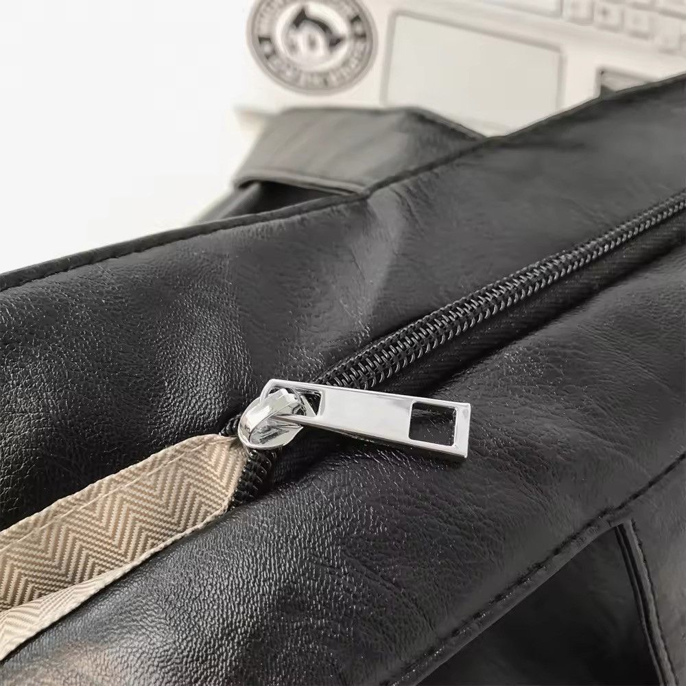 Japanese Brand × Leather Big Capacity Soft Leather Shoulder Bag Size ONE SIZE - 5 Thumbnail