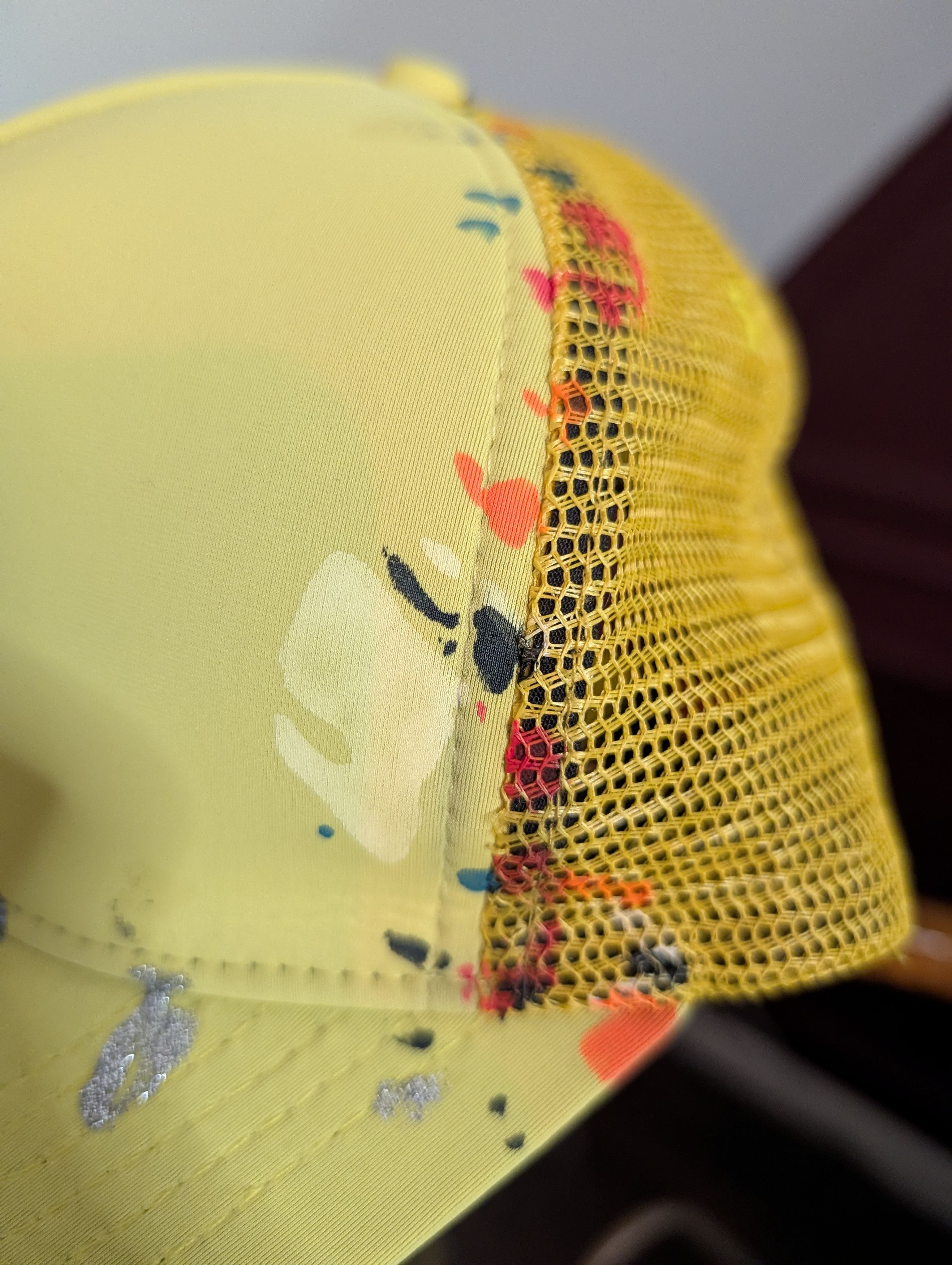 Bossi Sportswear $750 Yellow logo graphic paint spattered trucker hat Size ONE SIZE - 6 Thumbnail