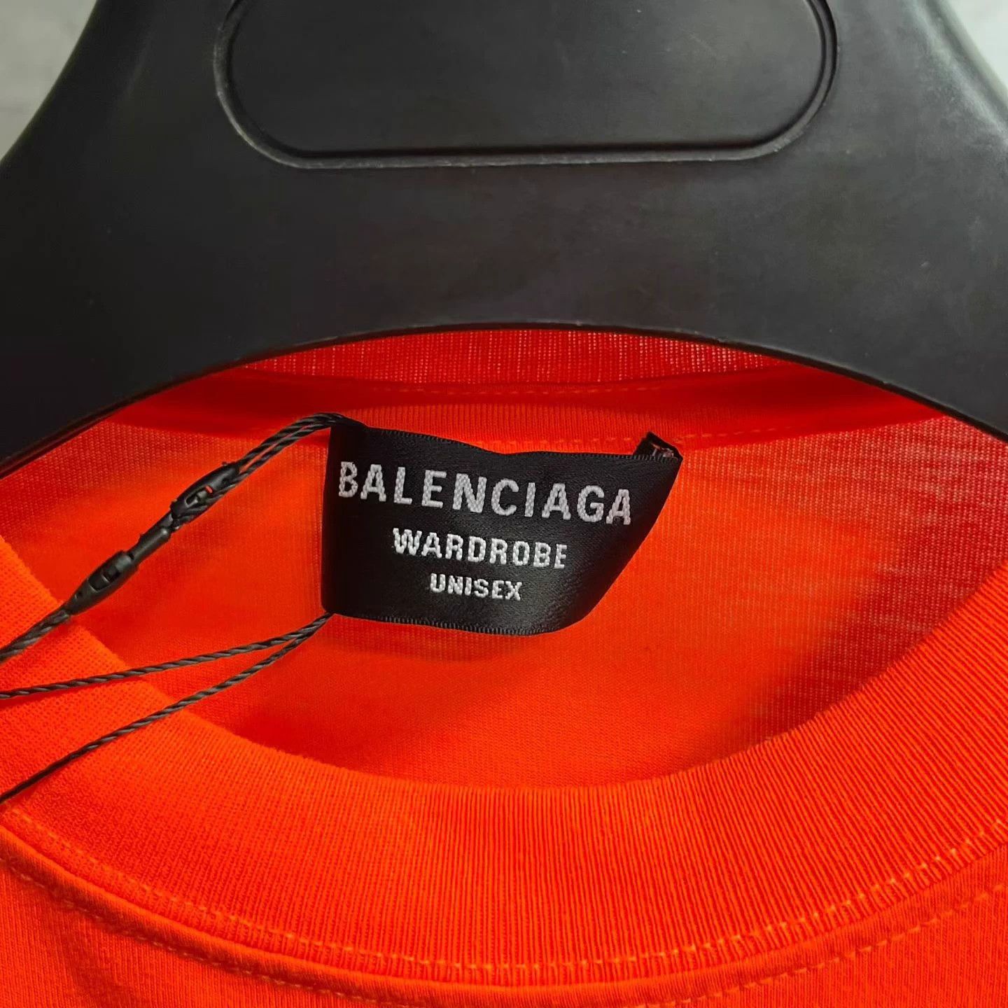 Balenciaga Balenciaga Orange Crewneck Short-Sleeve Tee L Size US XS / EU 42 / 0 - 3 Thumbnail