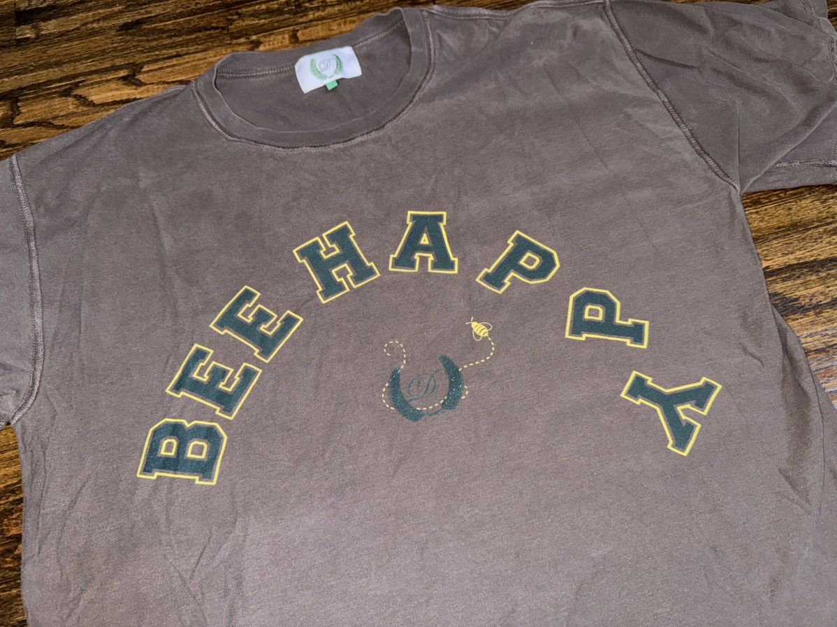 Rowing Blazers ROWING BLAZERS Vintage “Bee Happy” Graphic Print Tee Sz L Size US L / EU 52-54 / 3 - 2 Thumbnail