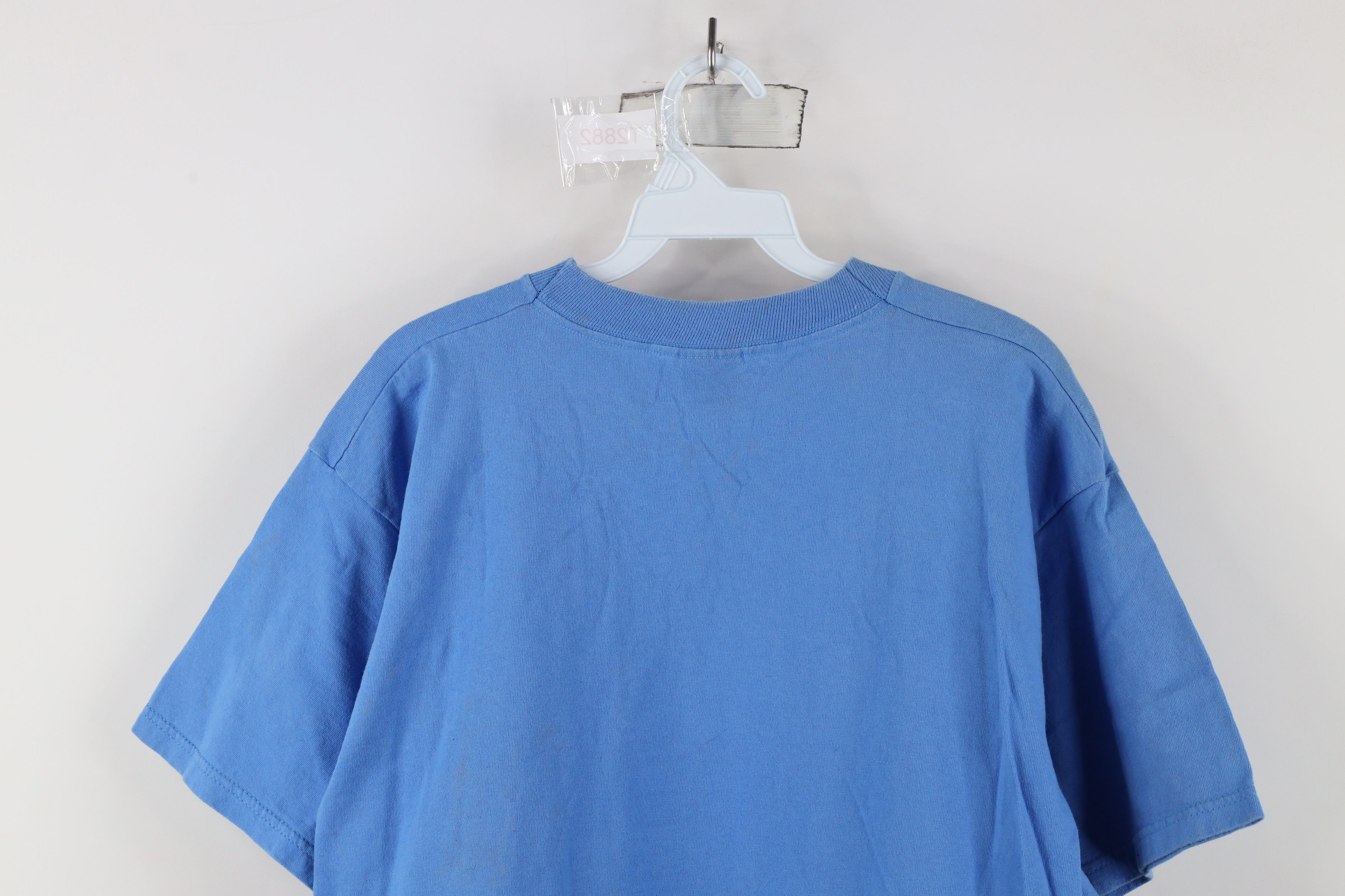Vintage Vintage 90s Clarks Grill American Bandstand T-Shirt Blue Size US L / EU 52-54 / 3 - 13 Thumbnail